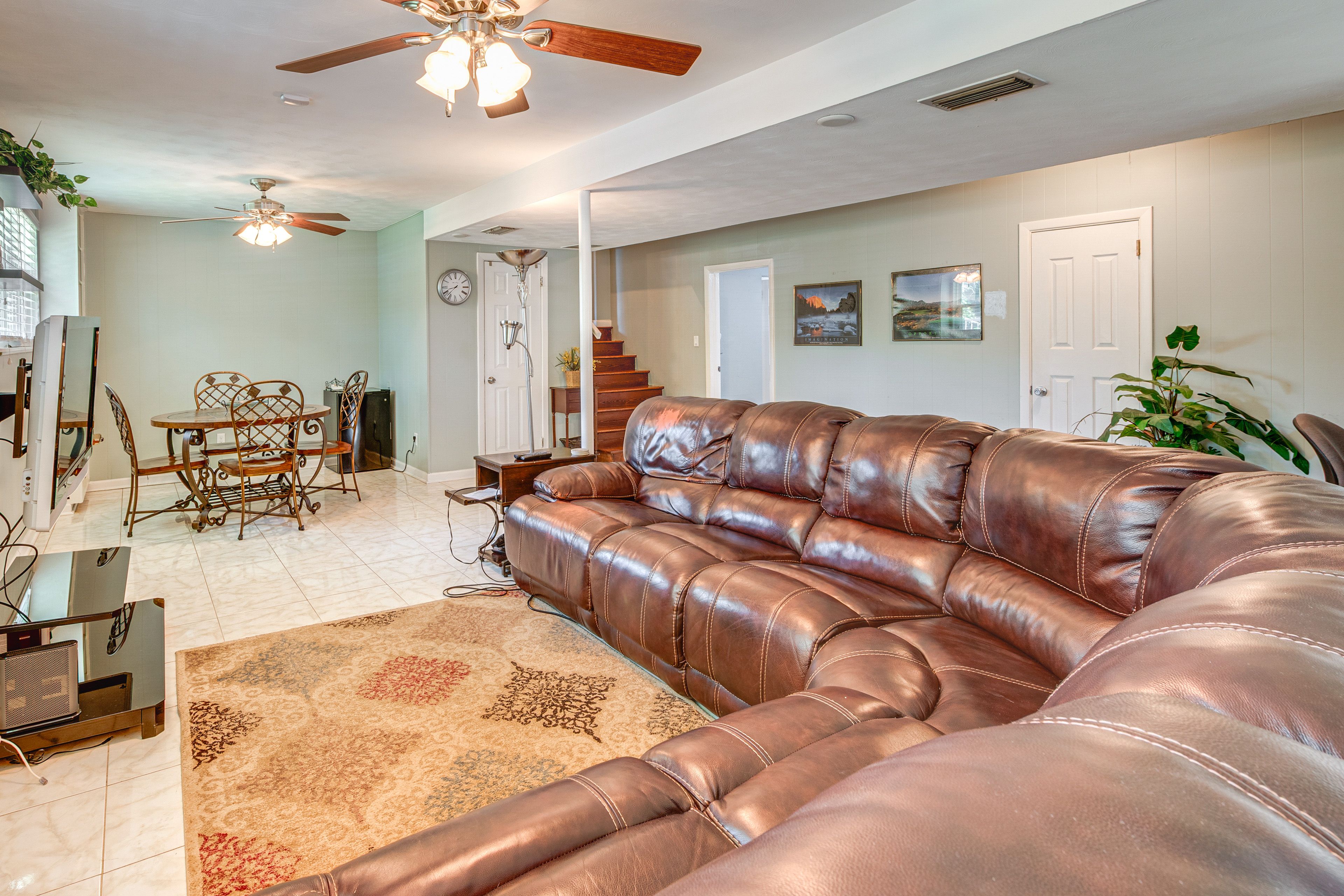 Living Room 2 | Lower Level | Smart TV