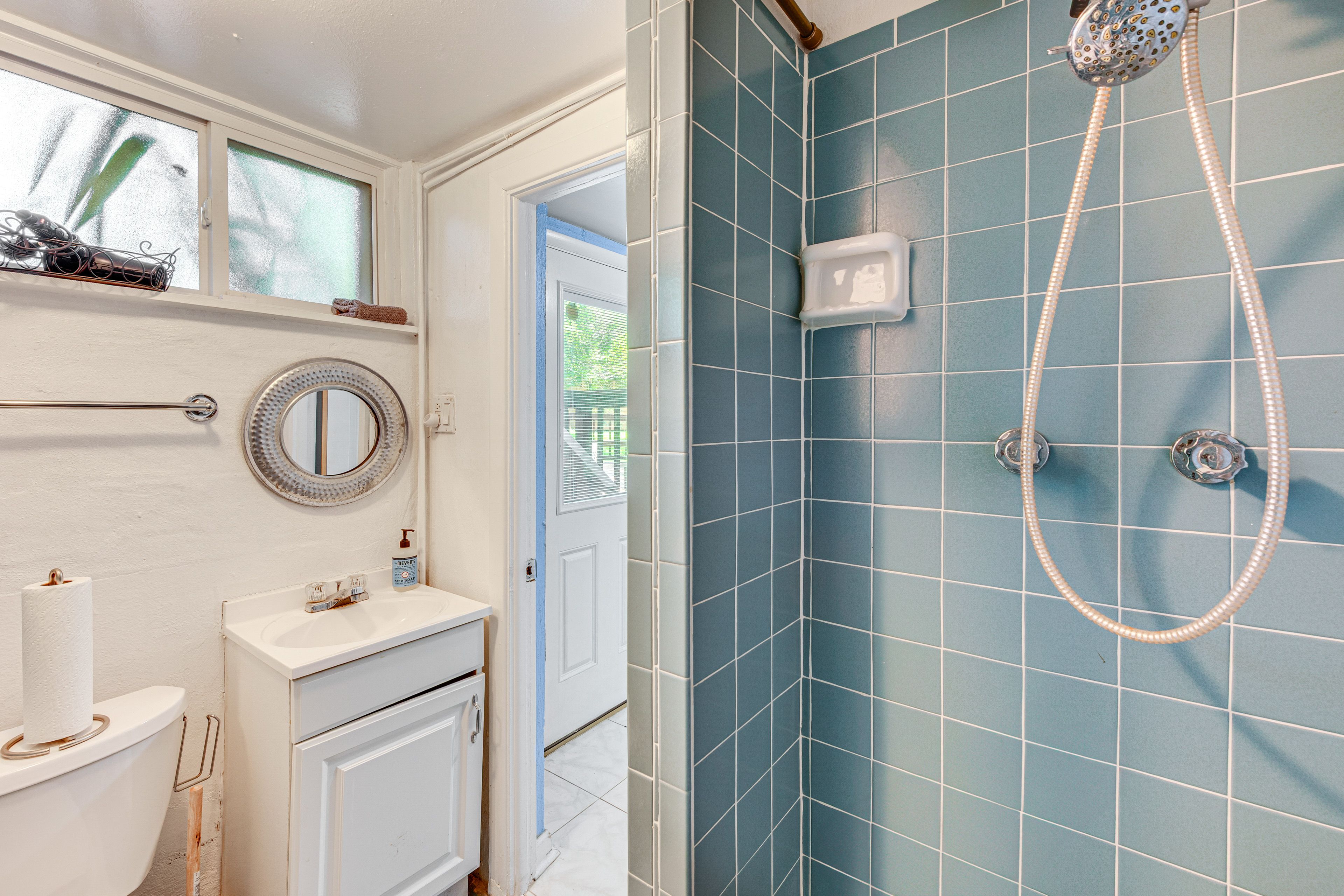 Full Bathroom | Lower Level