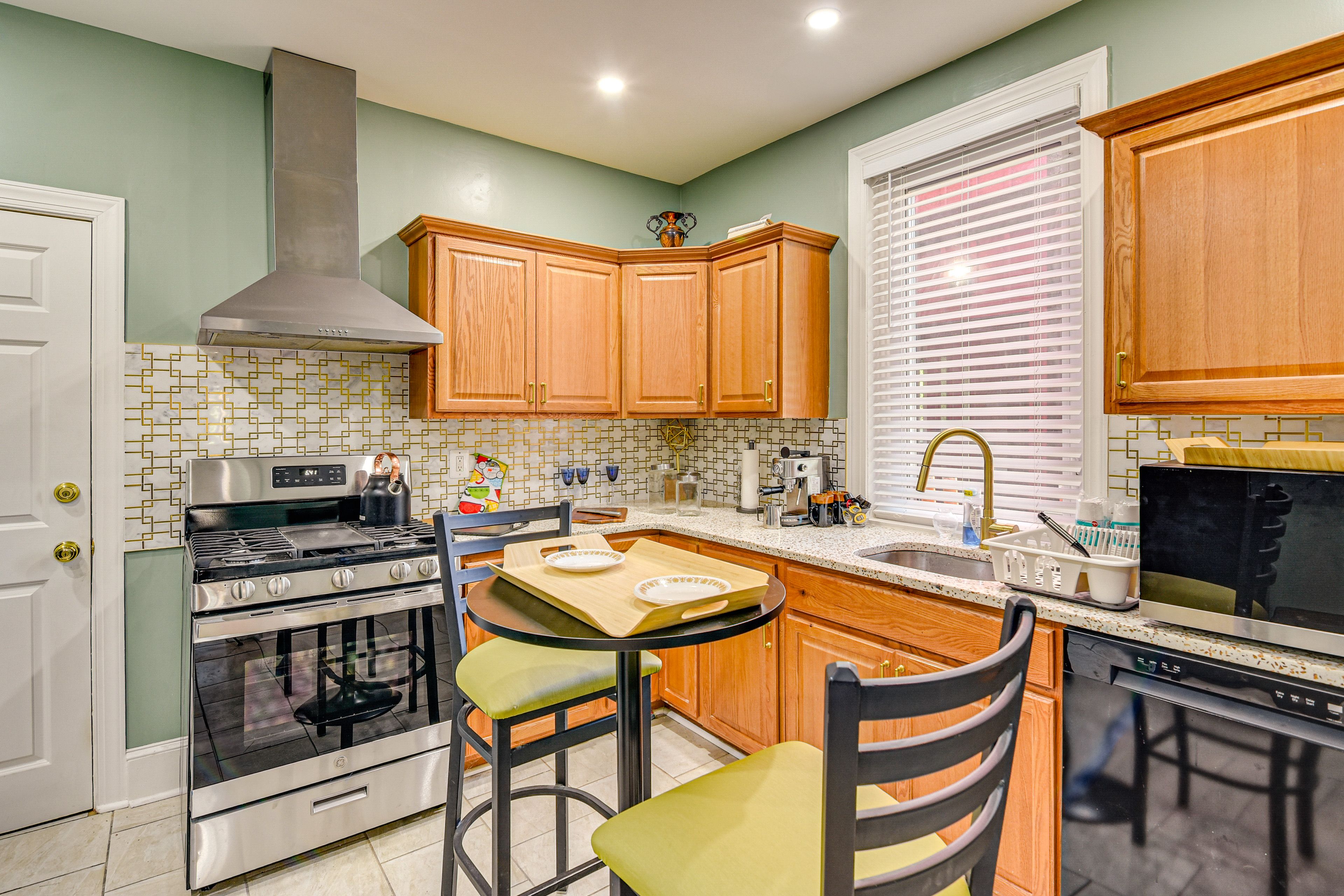 Kitchen | 1st Floor | Dishwasher