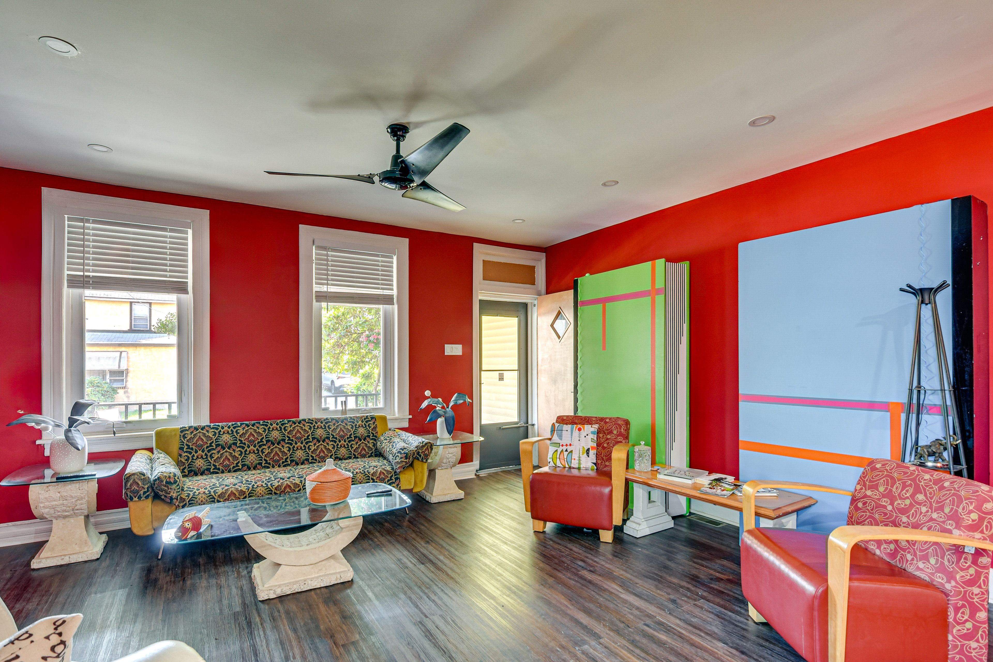Living Room | 1st Floor | Full Sleeper Sofa | Free WiFi | Smart TV
