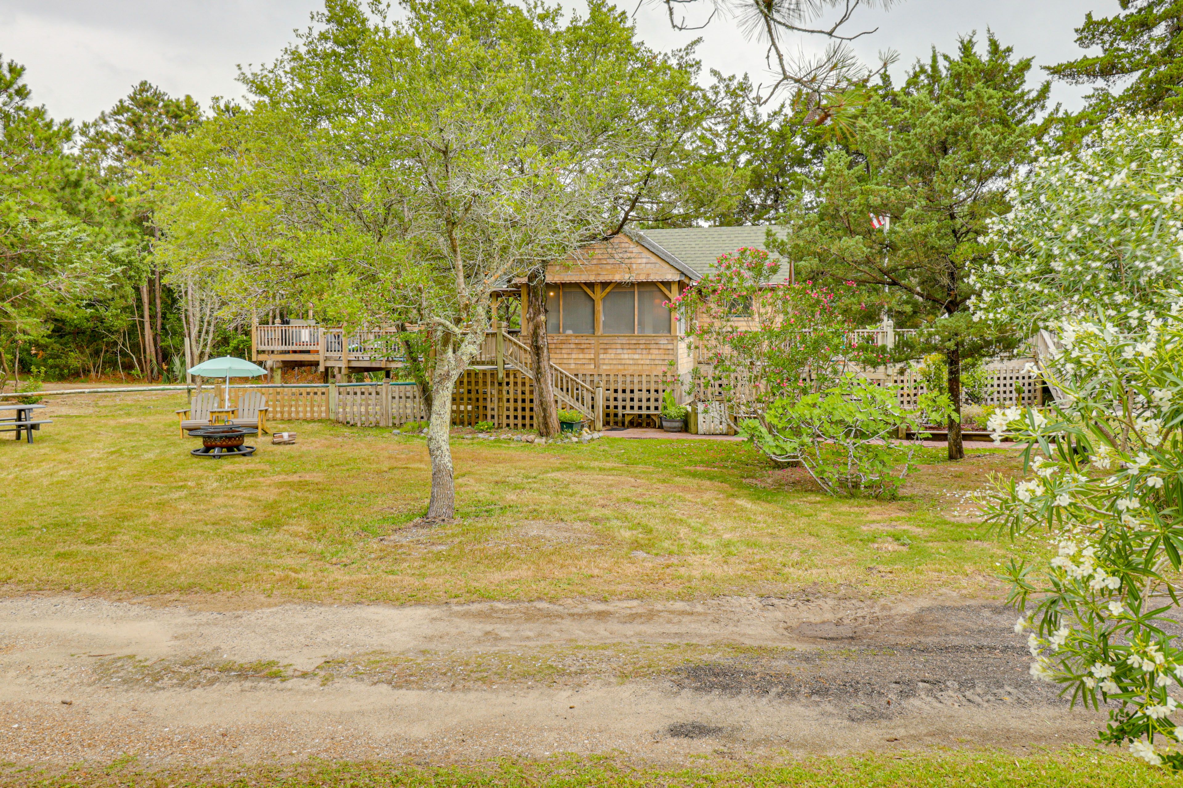Parking | Grass Driveway (2 Vehicles)
