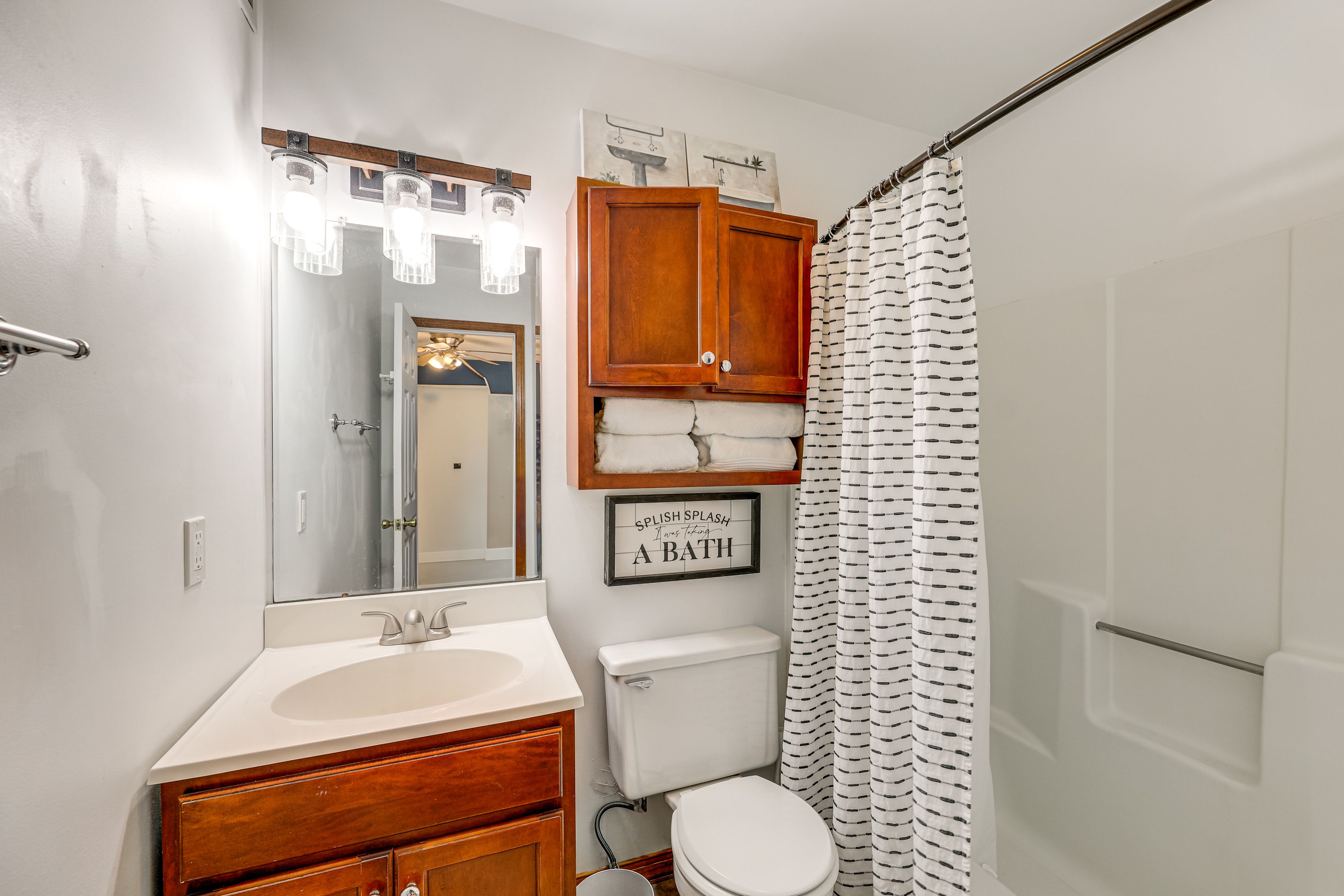 Full Bathroom