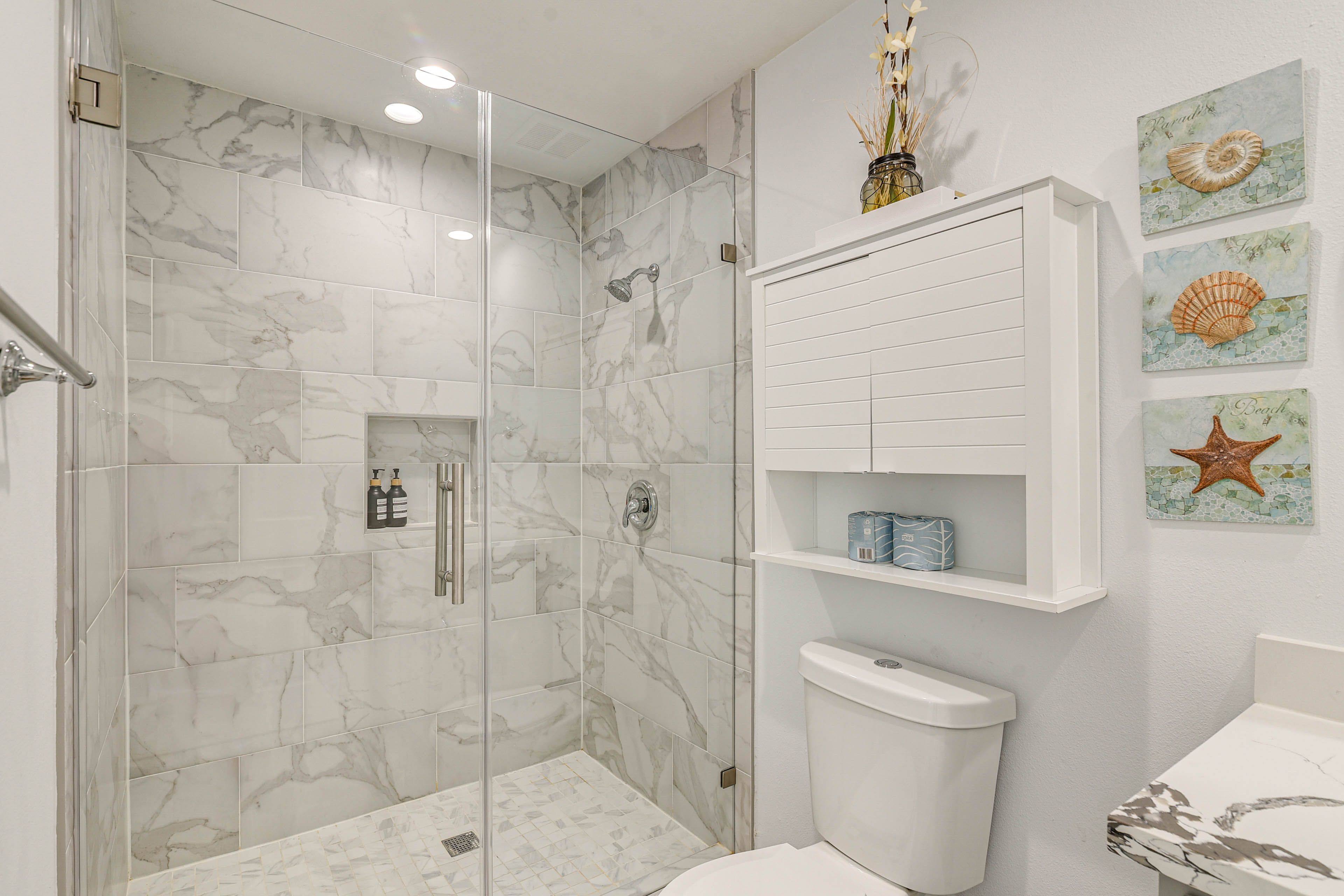 En-Suite Bathroom | Linens & Towels | 2nd Floor