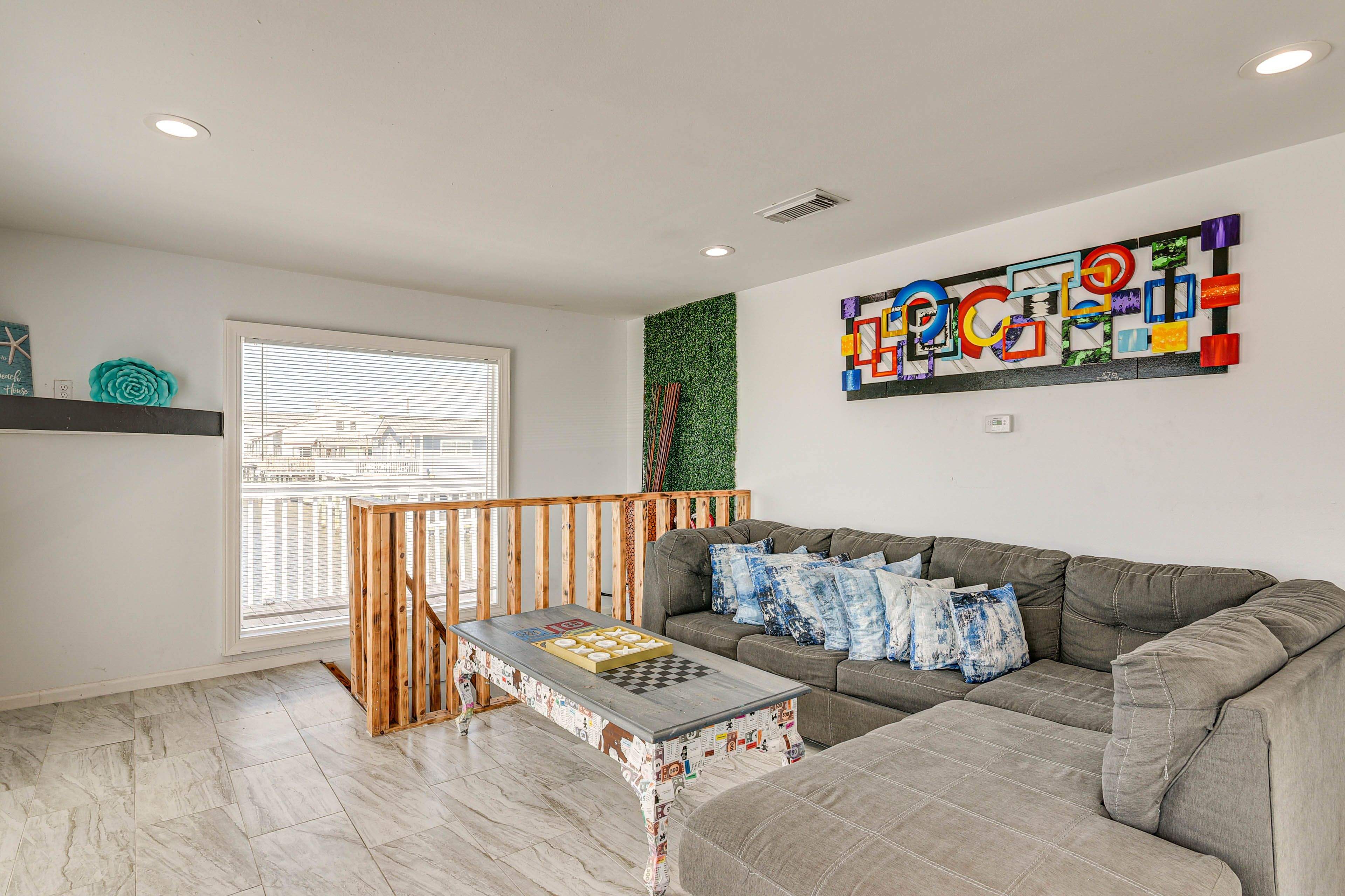 Family Room | 2nd Floor