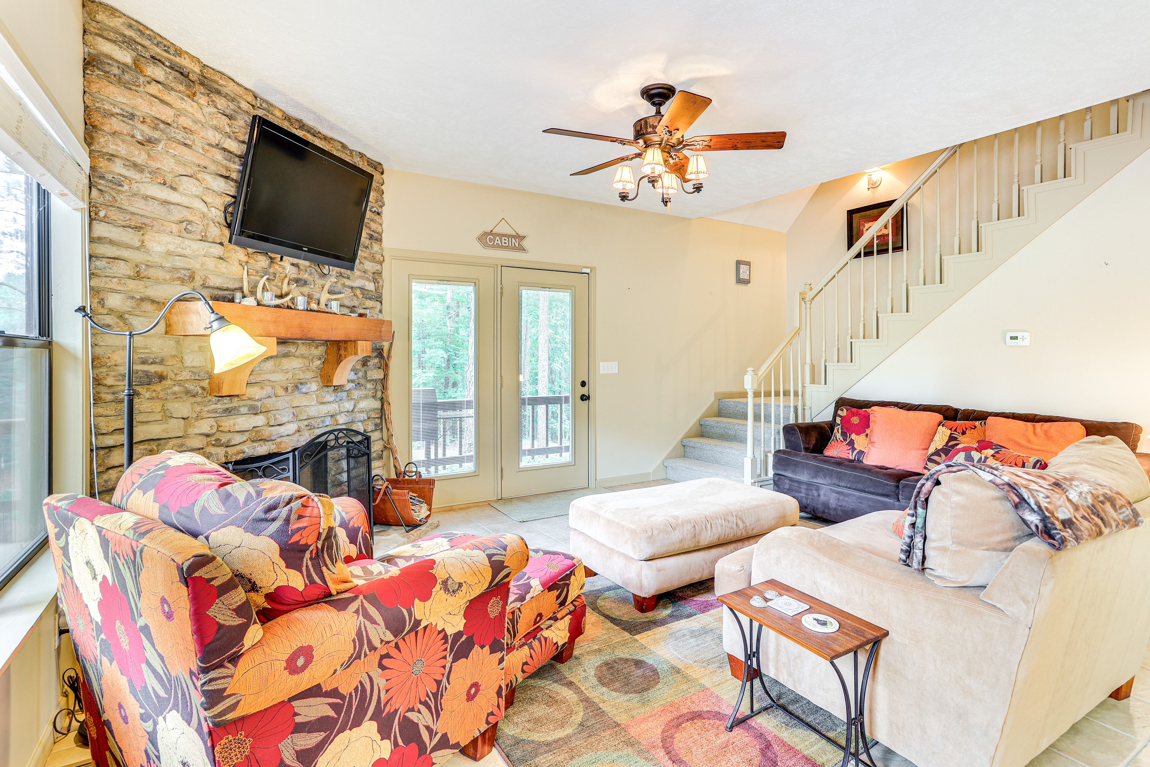 Living Room | 1st Floor | Full Sleeper Sofa | Central Heating & A/C | Free WiFi