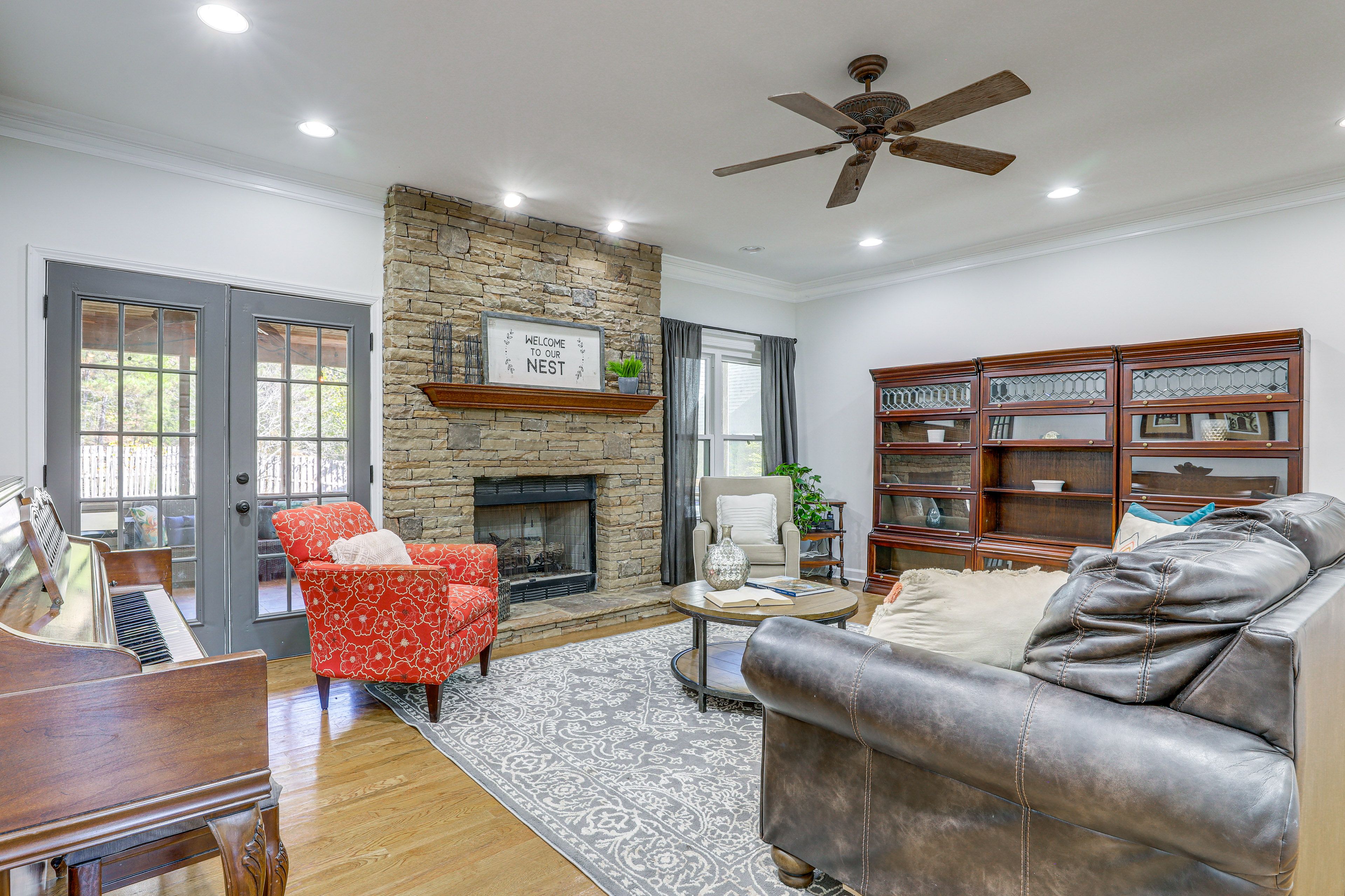 Living Room | Main Level | Piano | Free WiFi