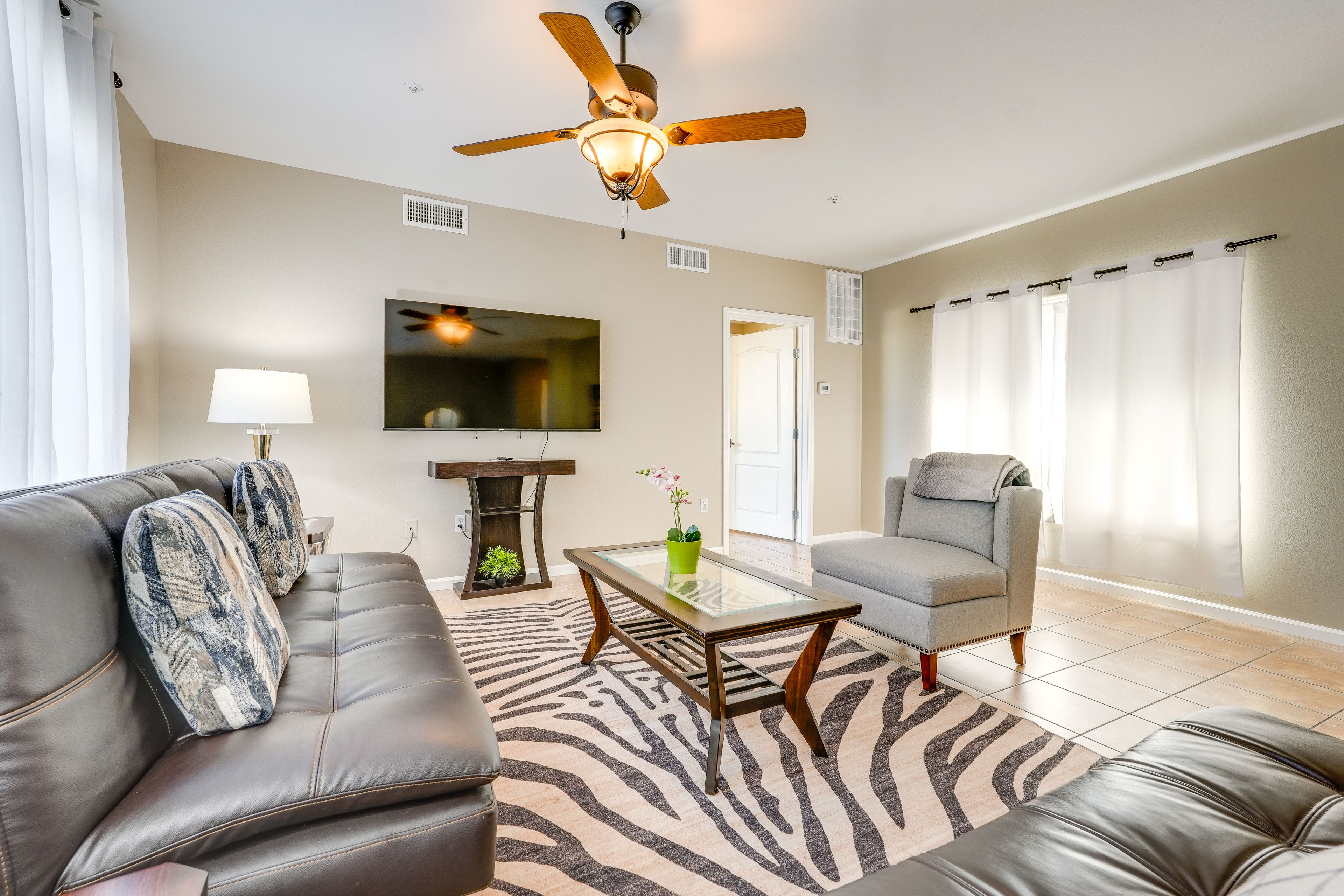 Tempe Vacation Rental | 3BR | 2BA | Step-Free Access | 1,808 Sq Ft