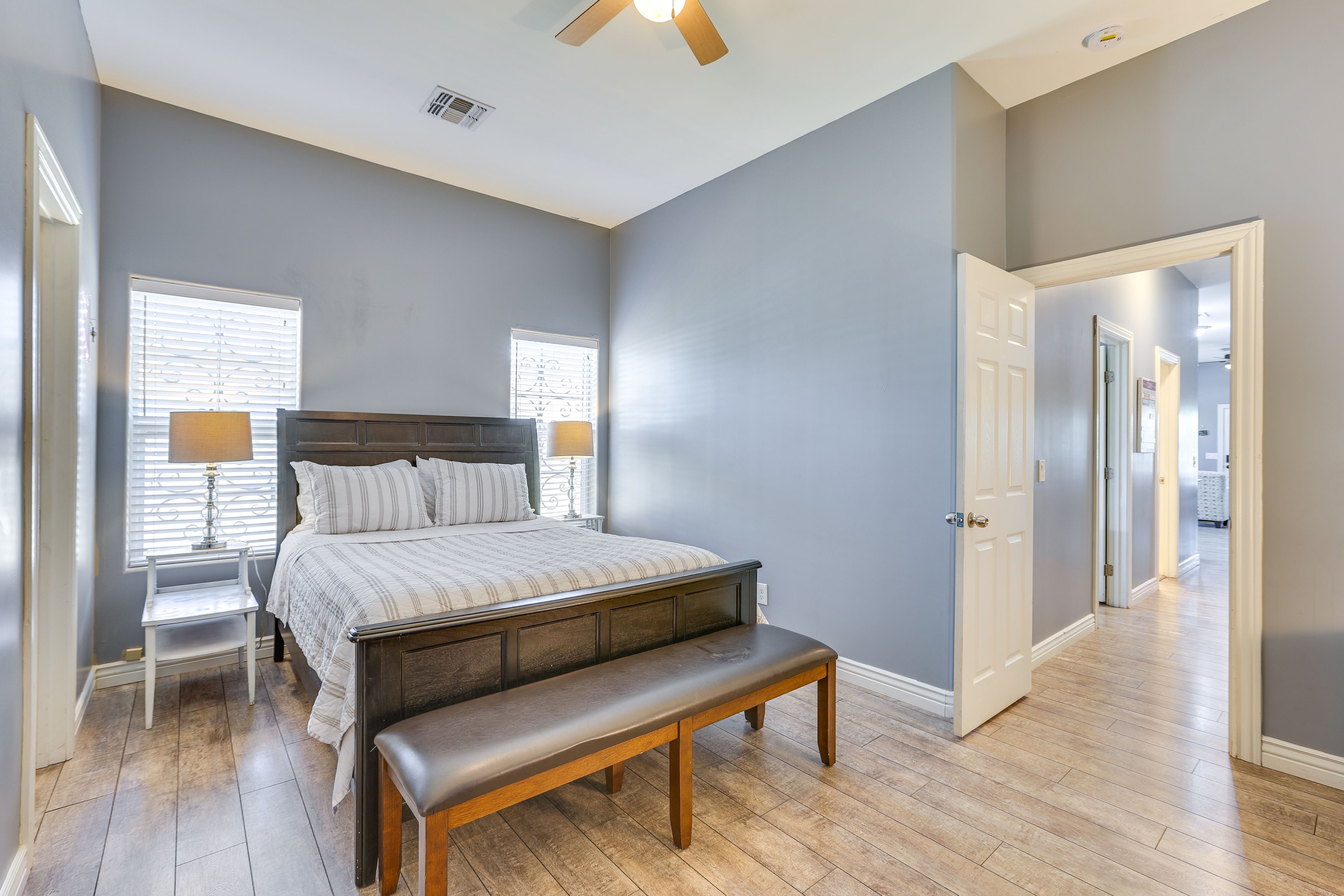 Bedroom 1 | Queen Bed | En-Suite Bathroom