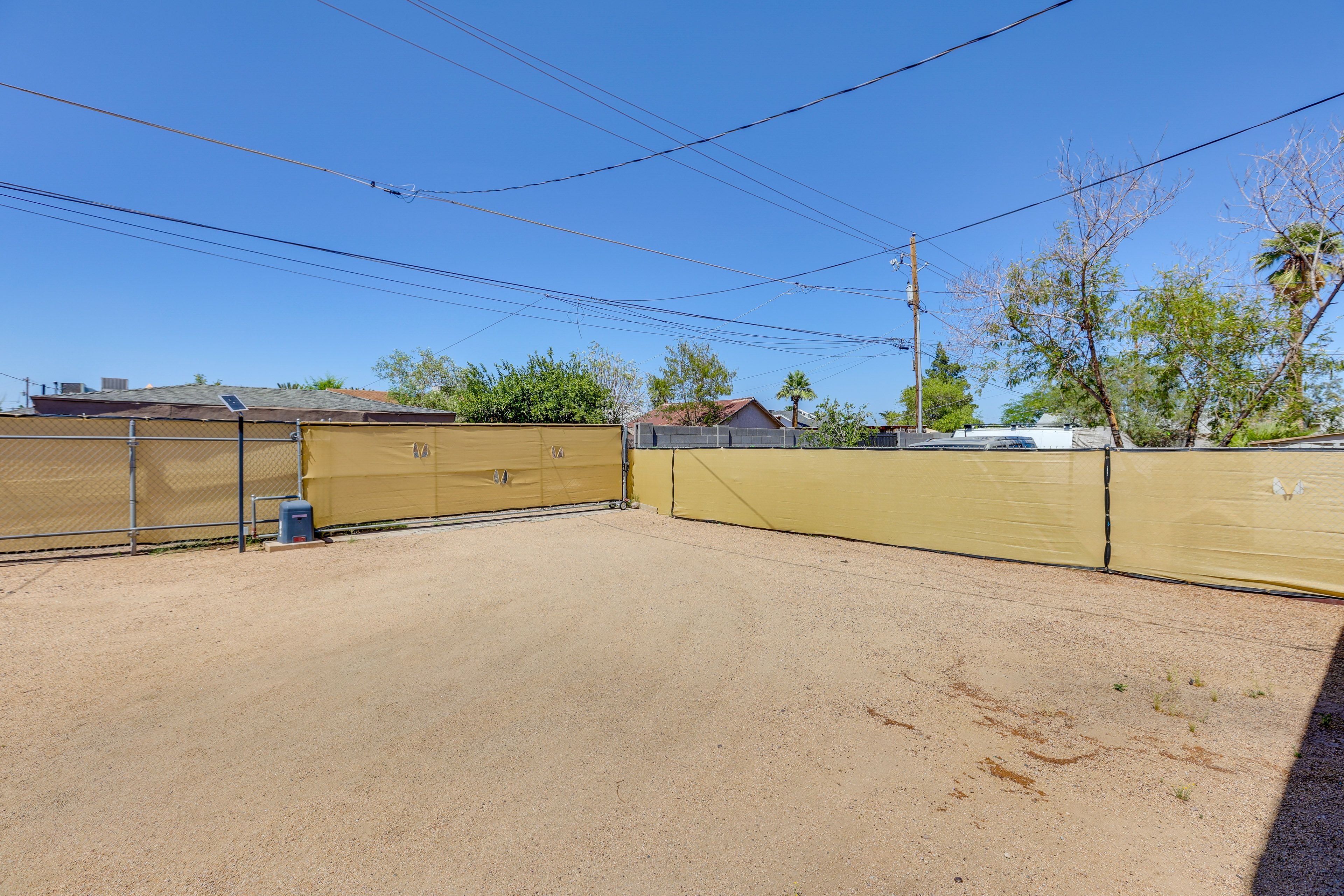 Shared Yard