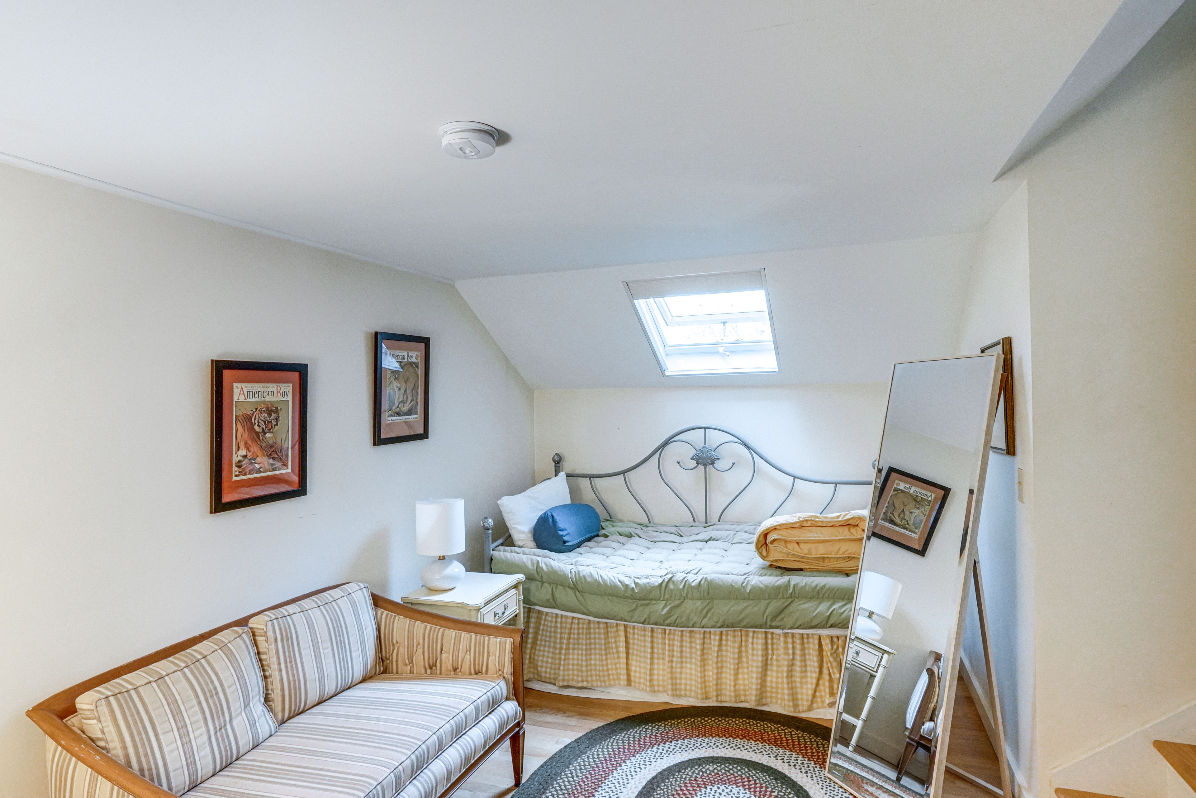 Office | Twin Daybed | 2nd Floor