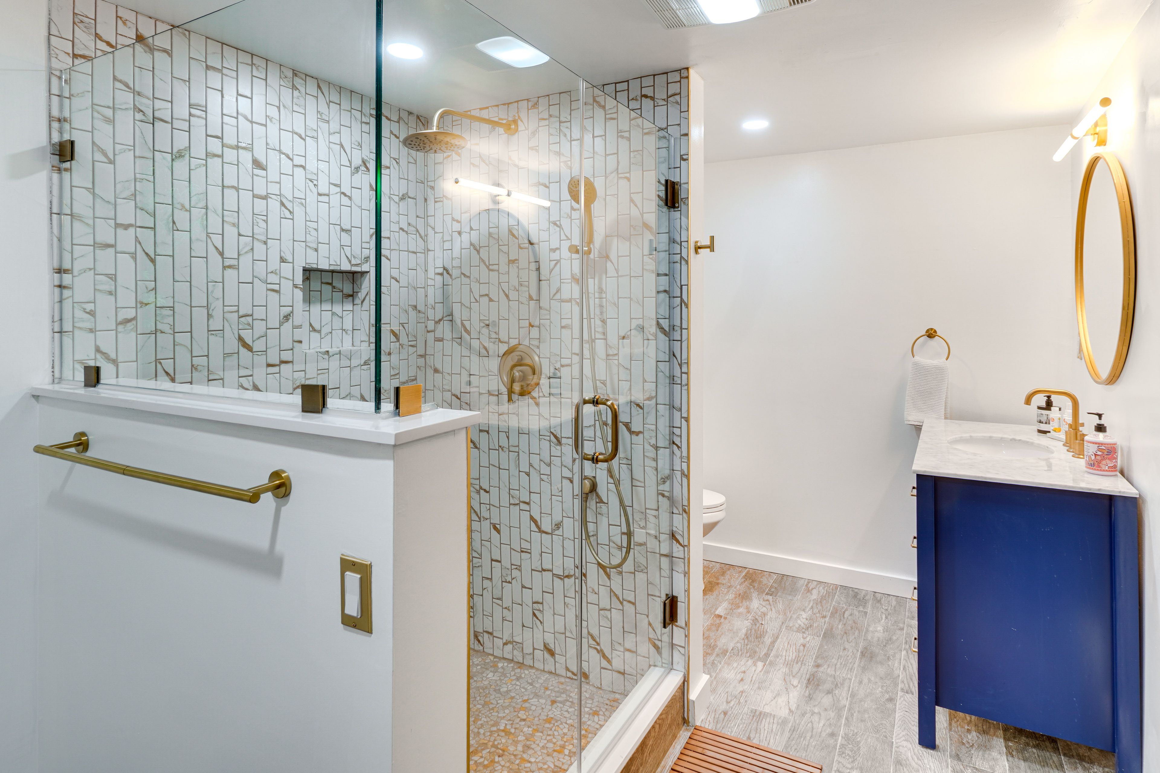 Full Bathroom | Basement