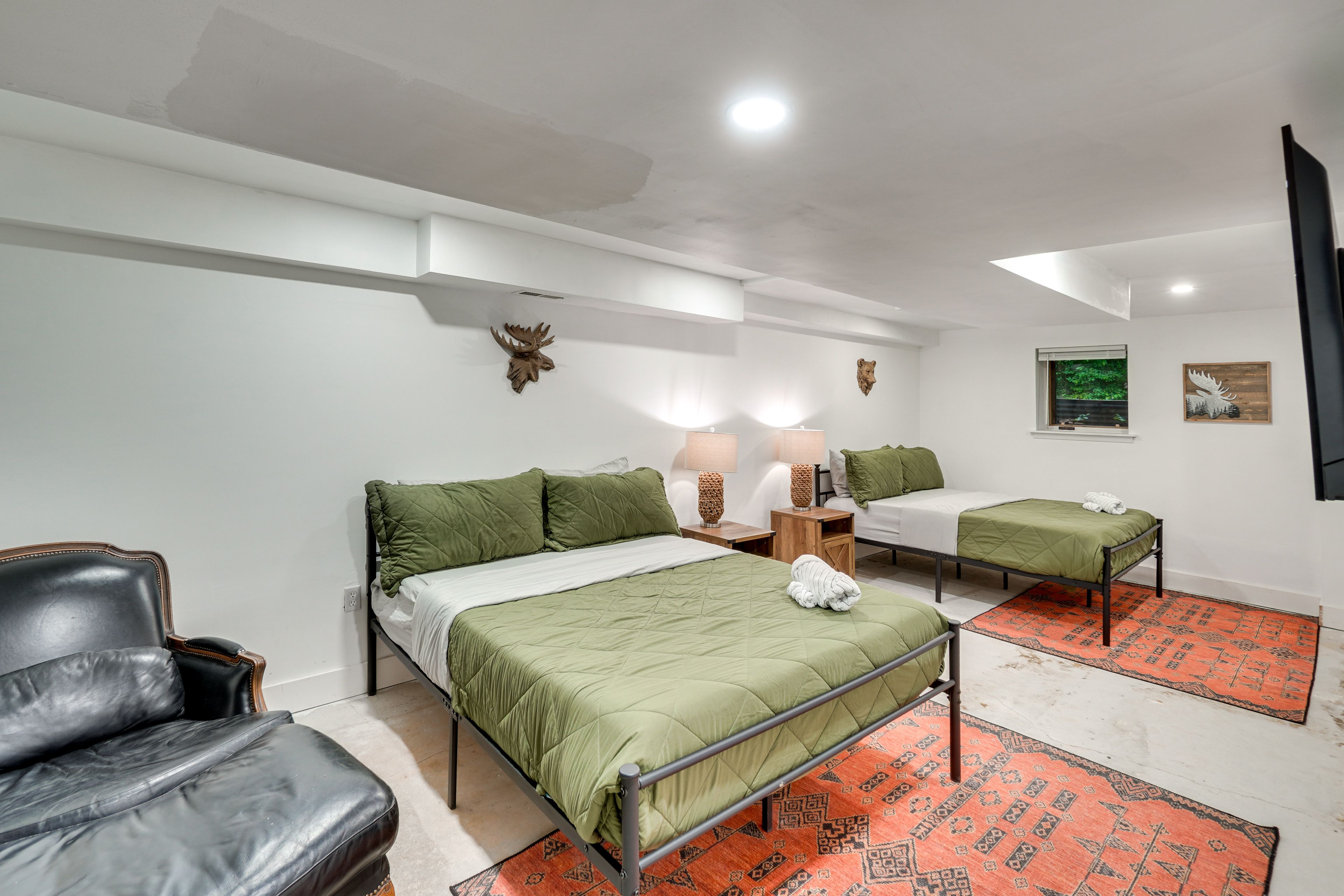 Bedroom 3 | Basement | 2 Queen Beds | Smart TV
