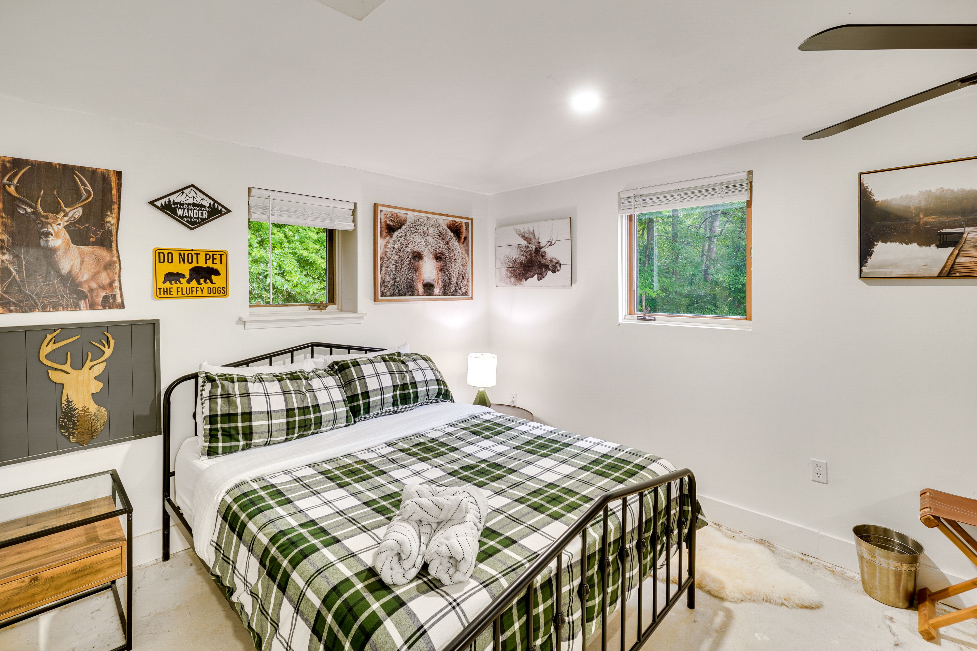 Bedroom 4 | Basement | Queen Bed | Smart TV