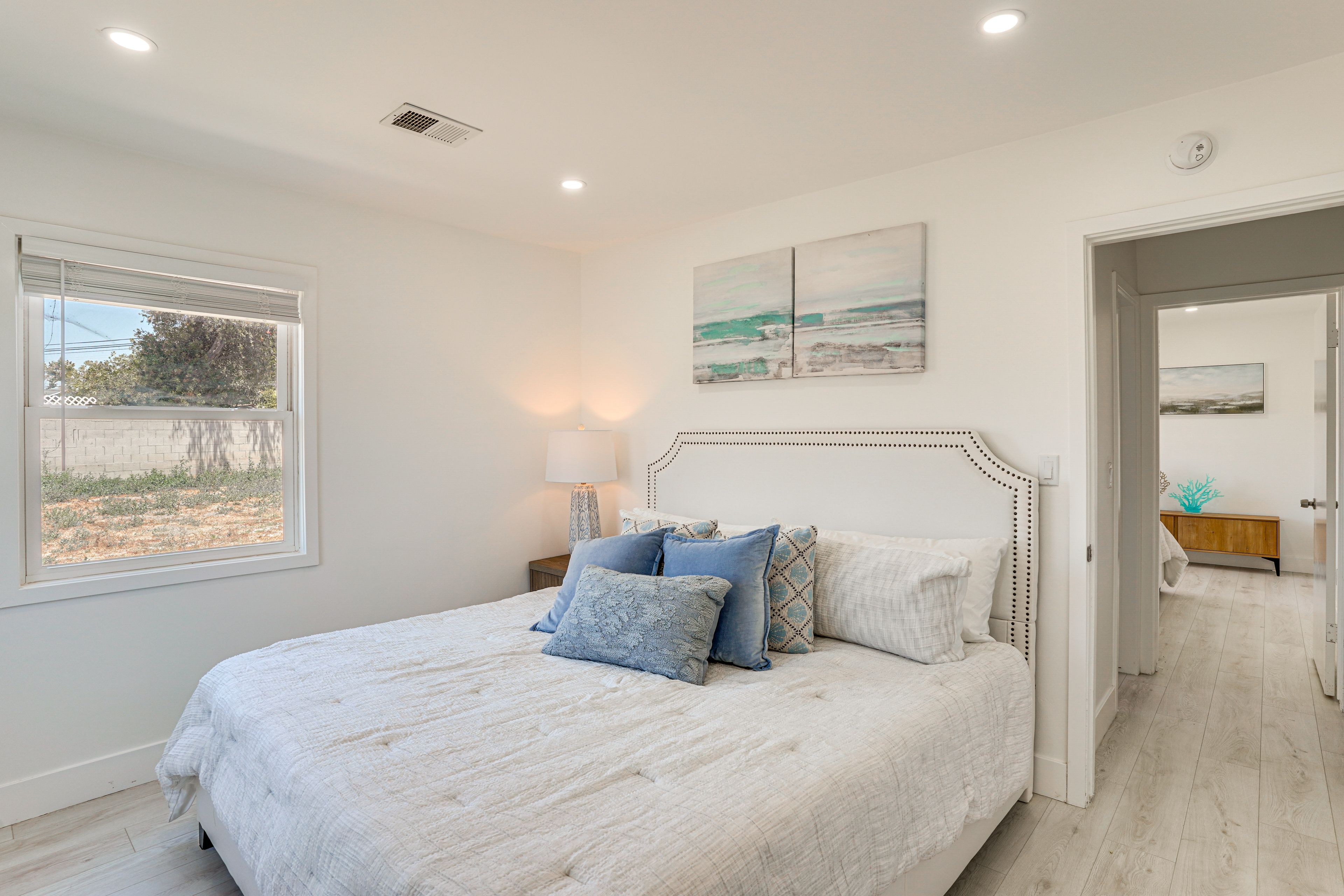 Bedroom 1 | King Bed