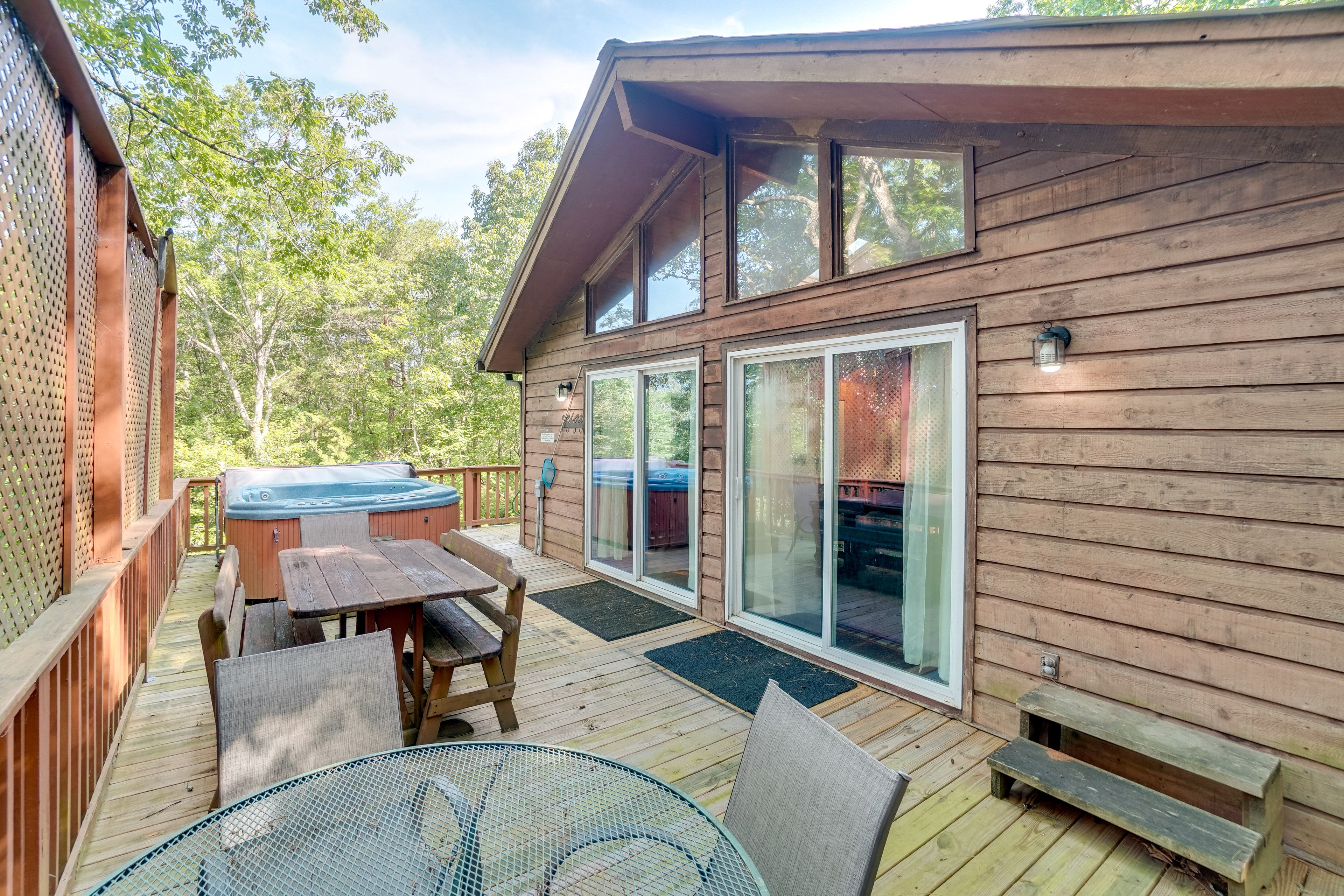 Deck | Gas Grill (Propane Provided) | Dining Tables | Private Hot Tub