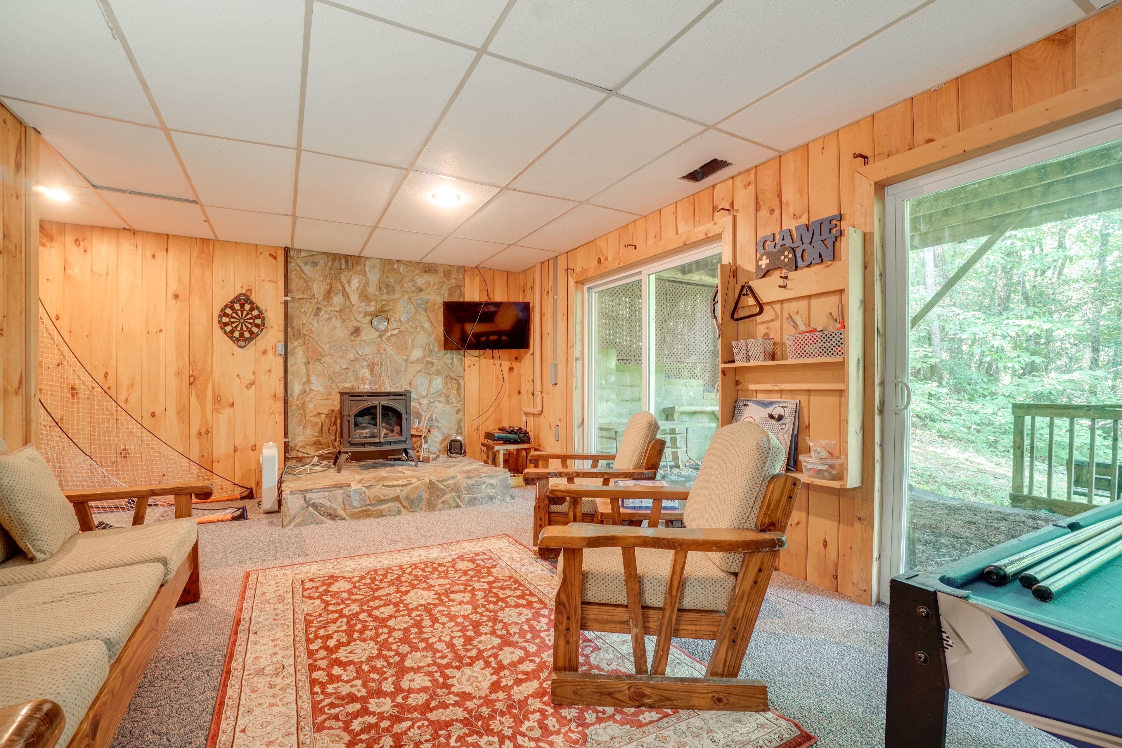 Game Room | Basement | Pool Table | Basketball Hoop | Board Games