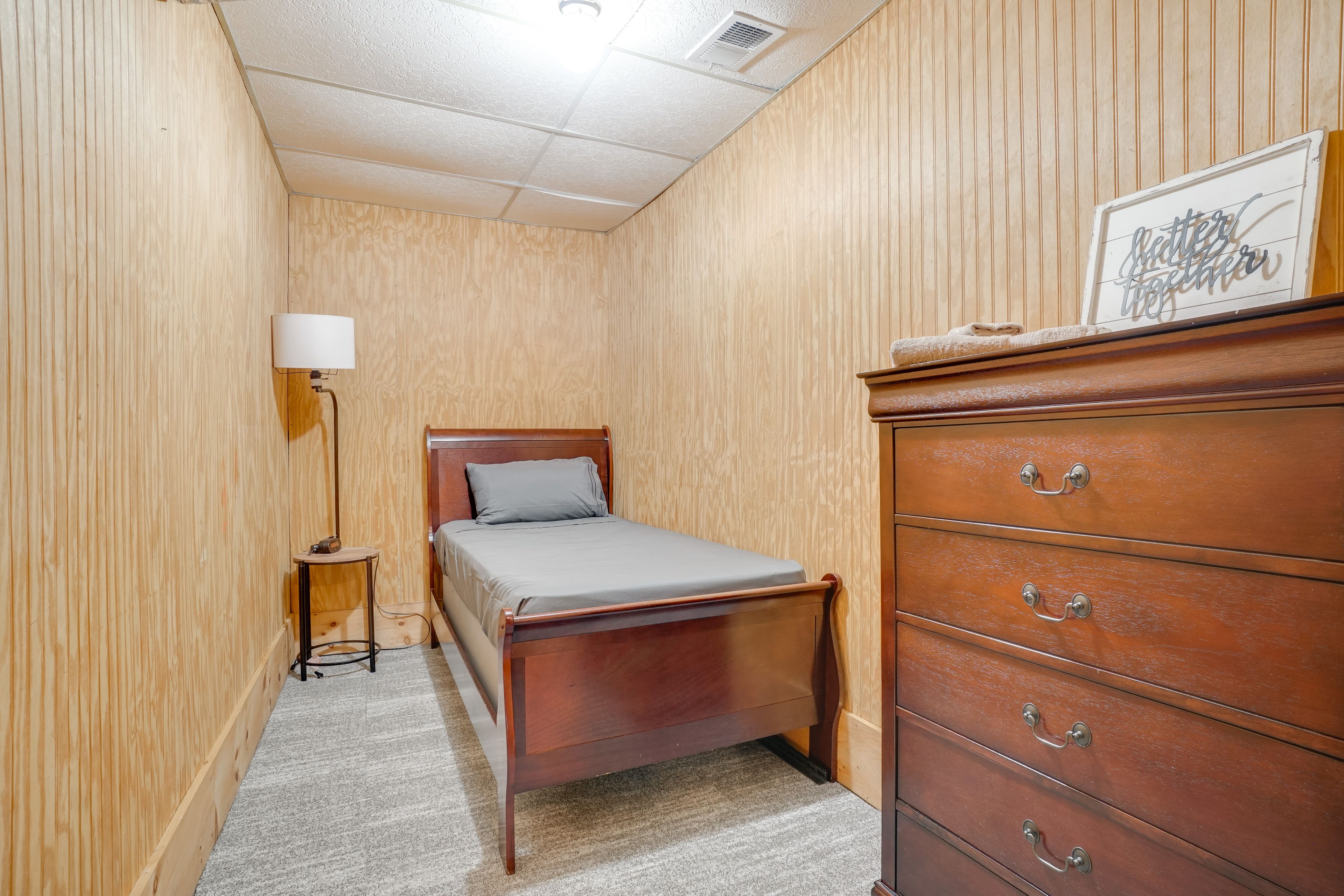 Bonus Room | Basement | Twin Bed
