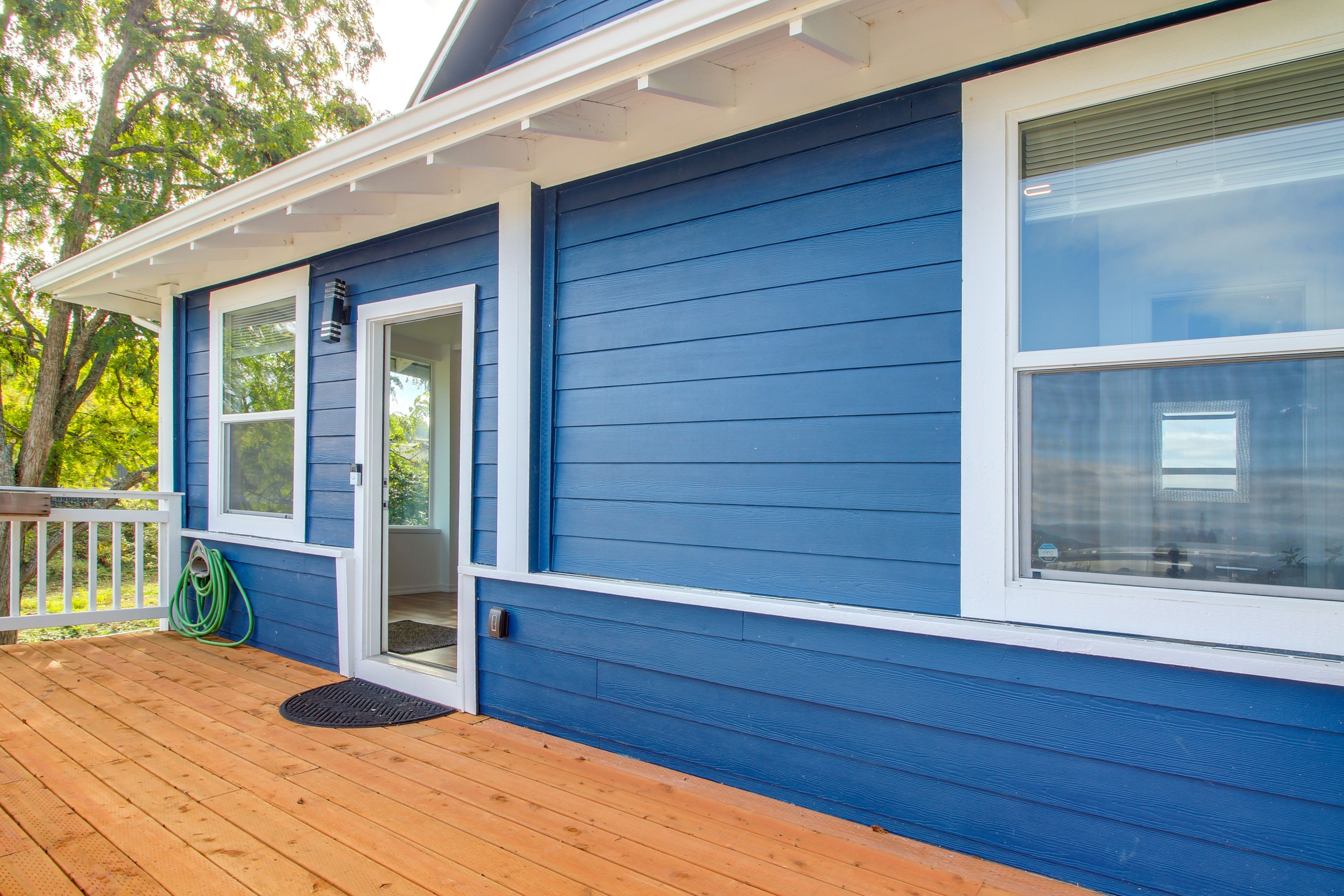 Apartment Exterior | Deck | Mountain & Bay Views