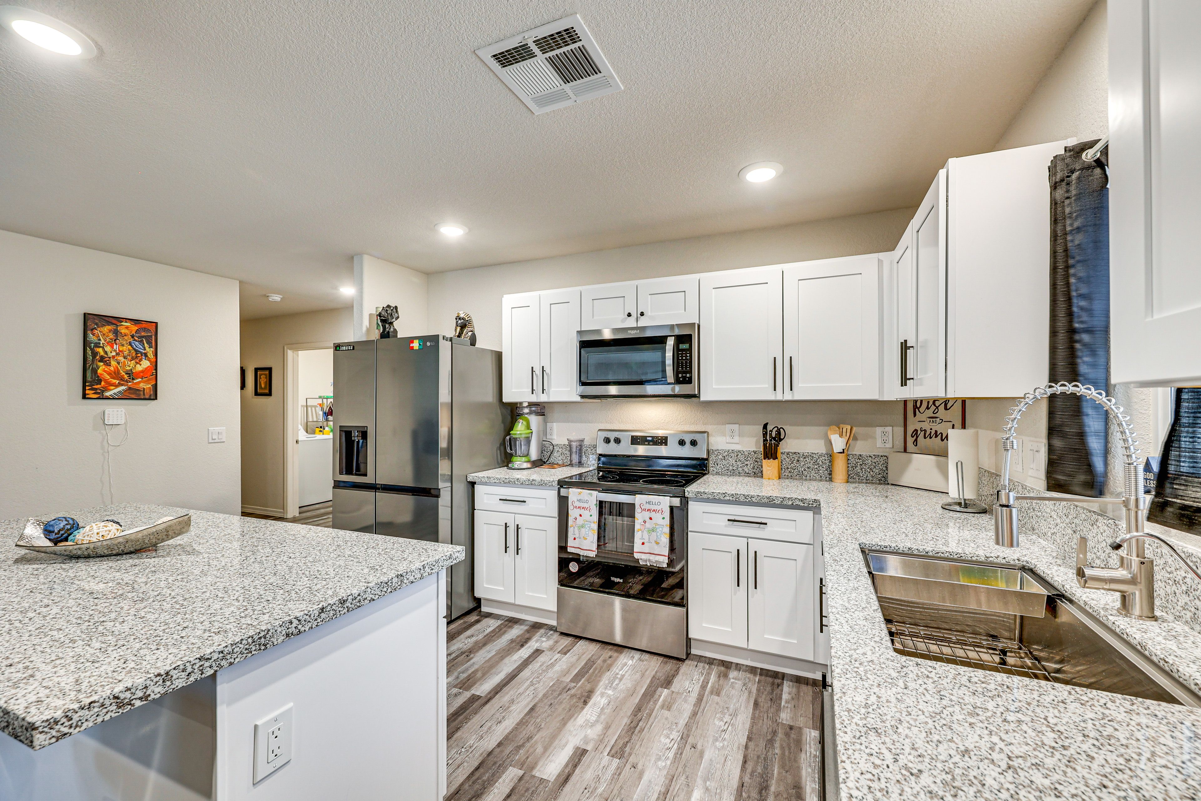 Kitchen | Cooking Basics | Drip Coffee Maker (Coffee Provided) | Dishwasher