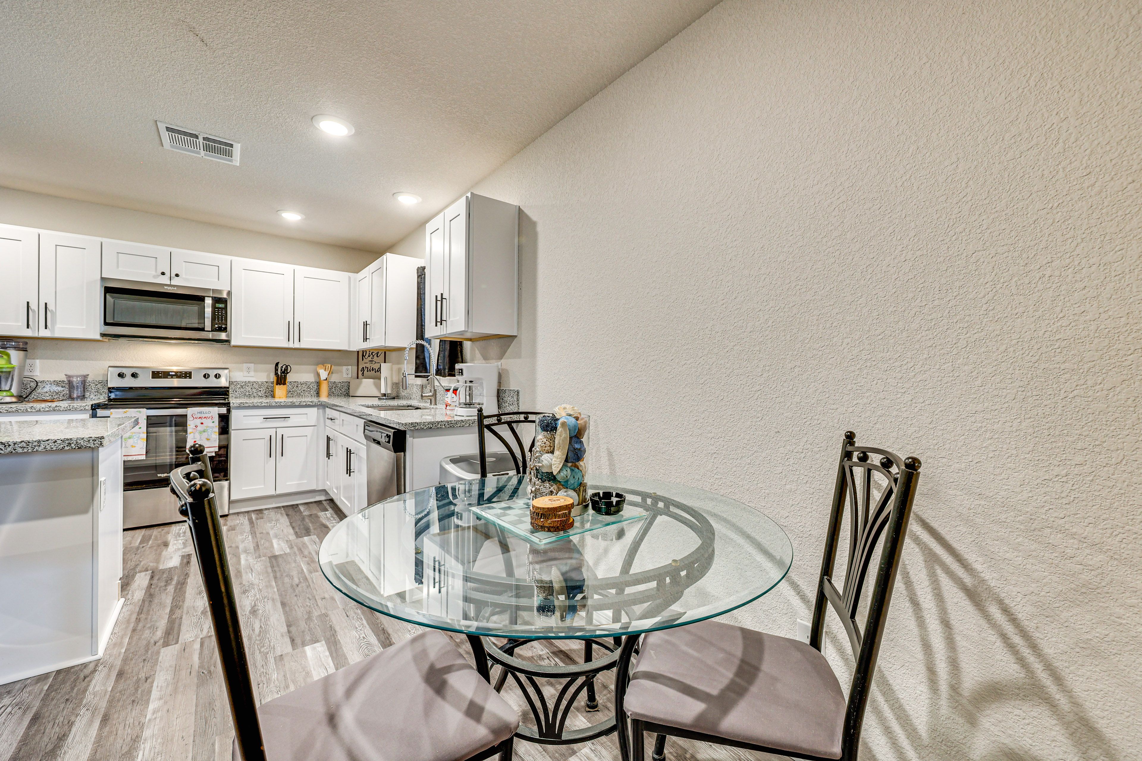 Dining Area | Dishware/Flatware