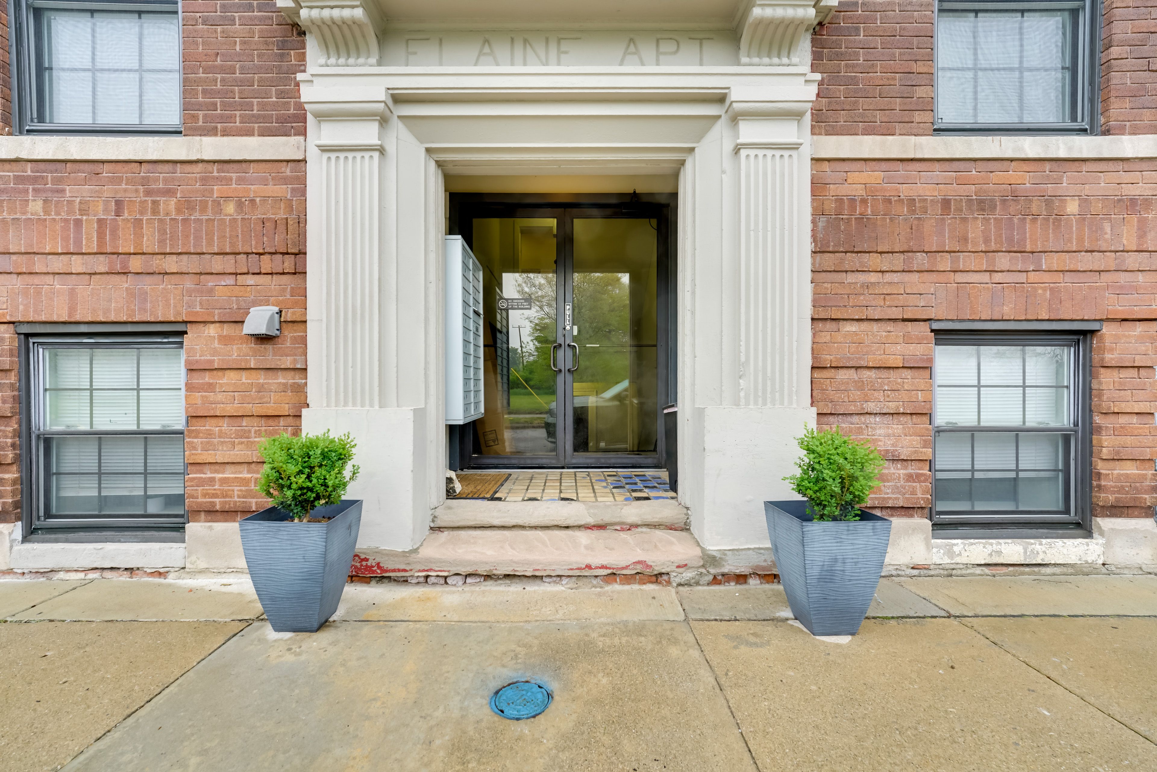 Property Exterior | Single-Story Apartment