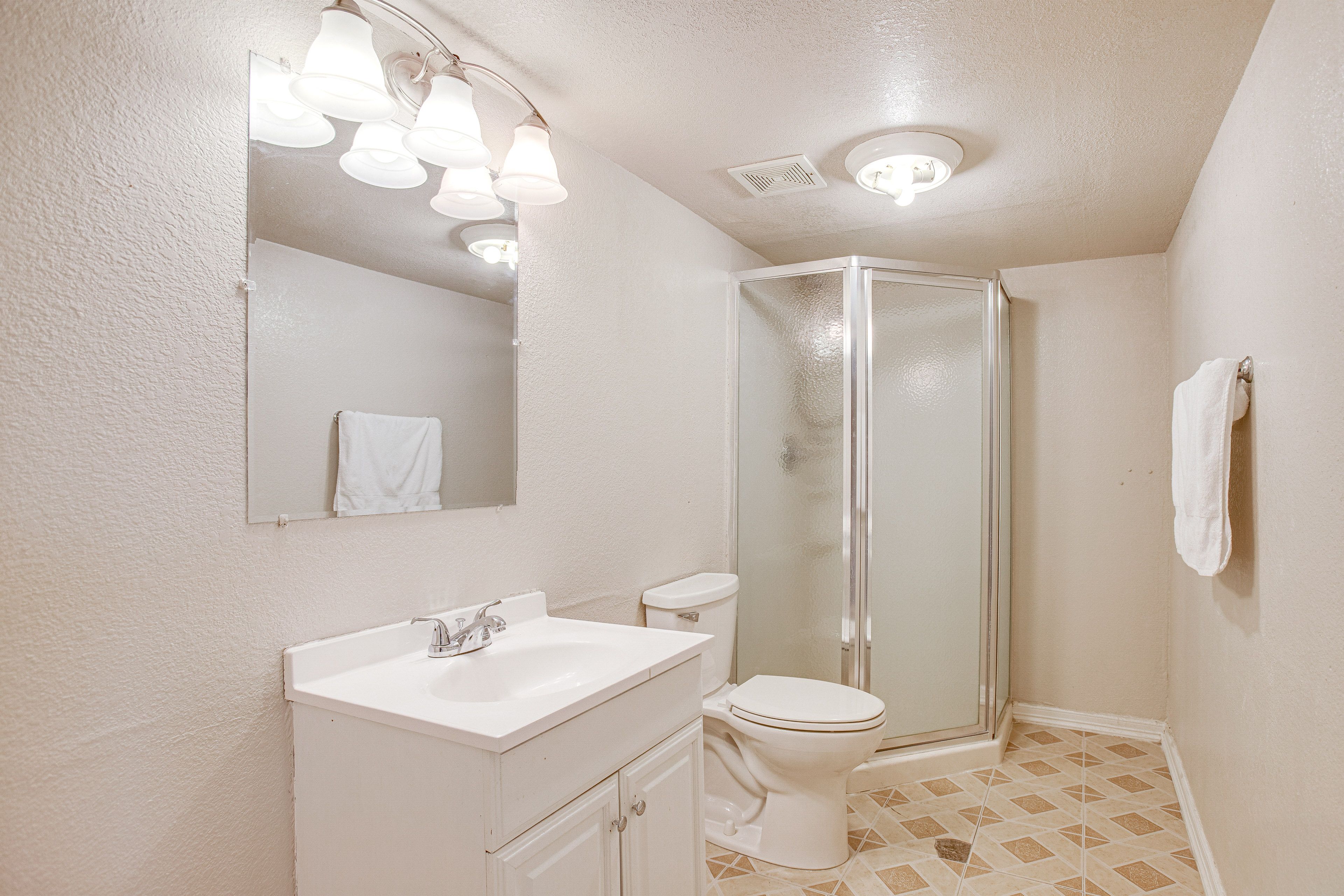 Full Bath | Lower Level