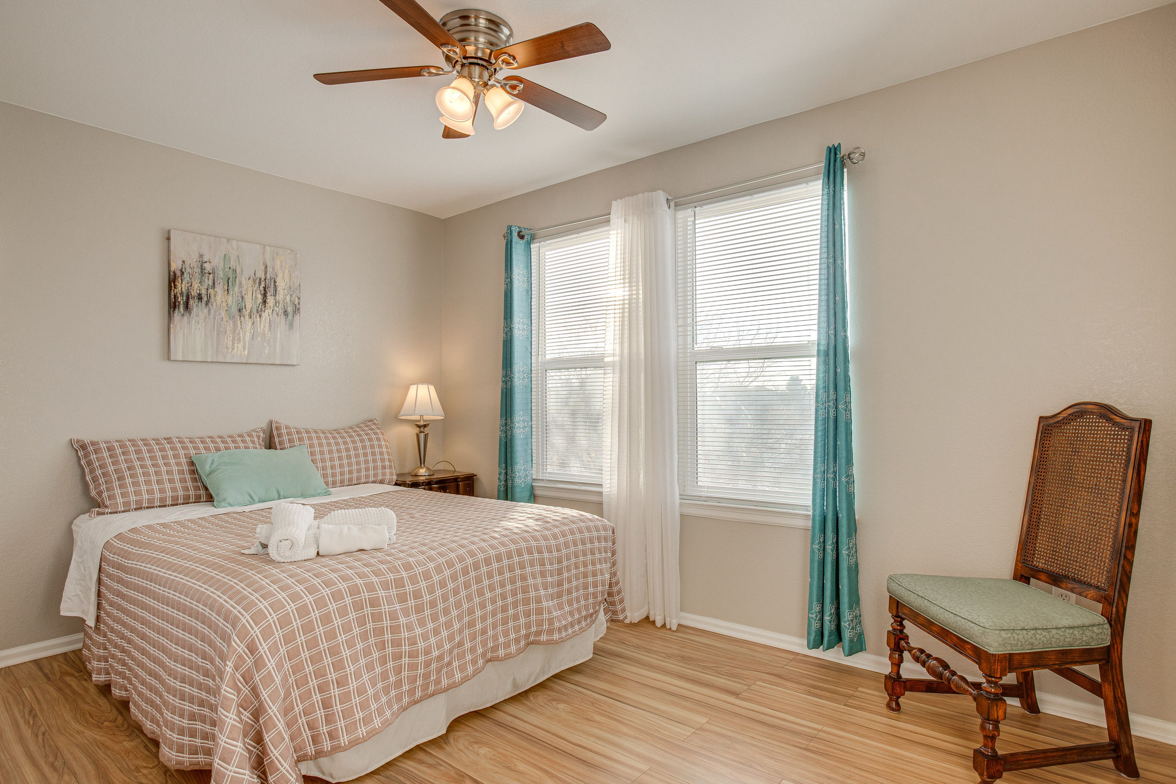 Bedroom 3 | Queen Bed | Upper Level