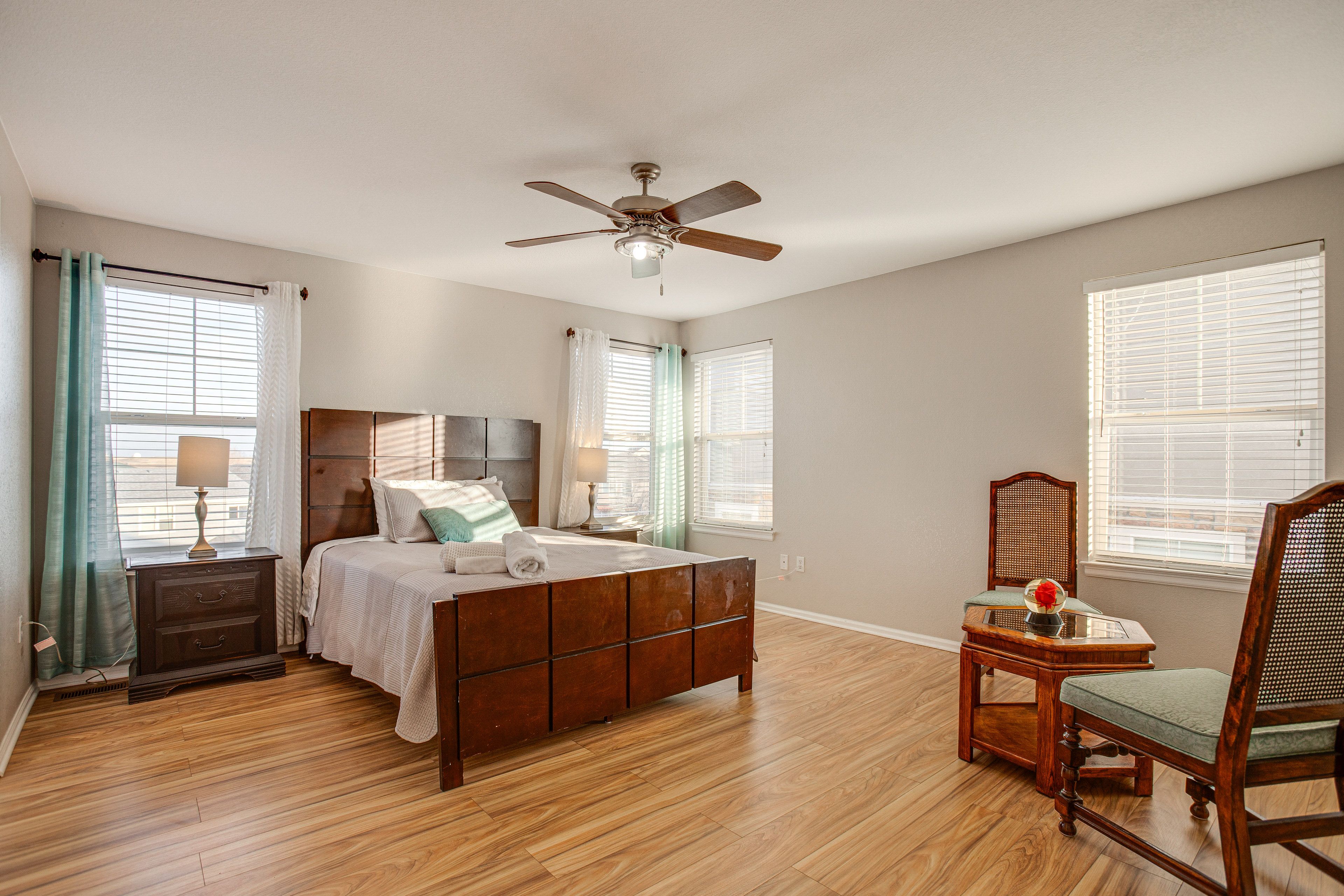 Bedroom 1 | King Bed | Linens | Upper Level