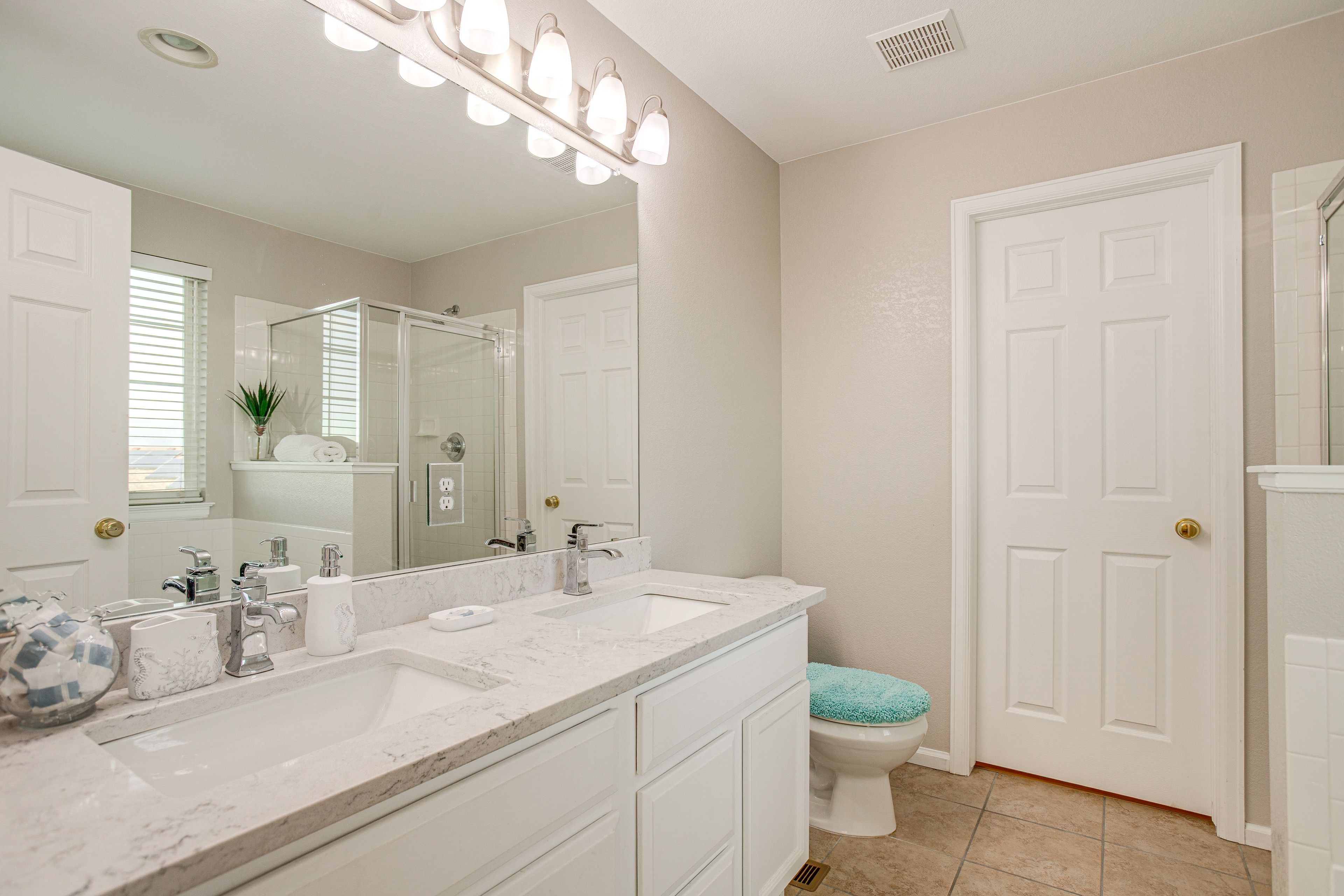 Full Bath | Walk-In Closet | Upper Level