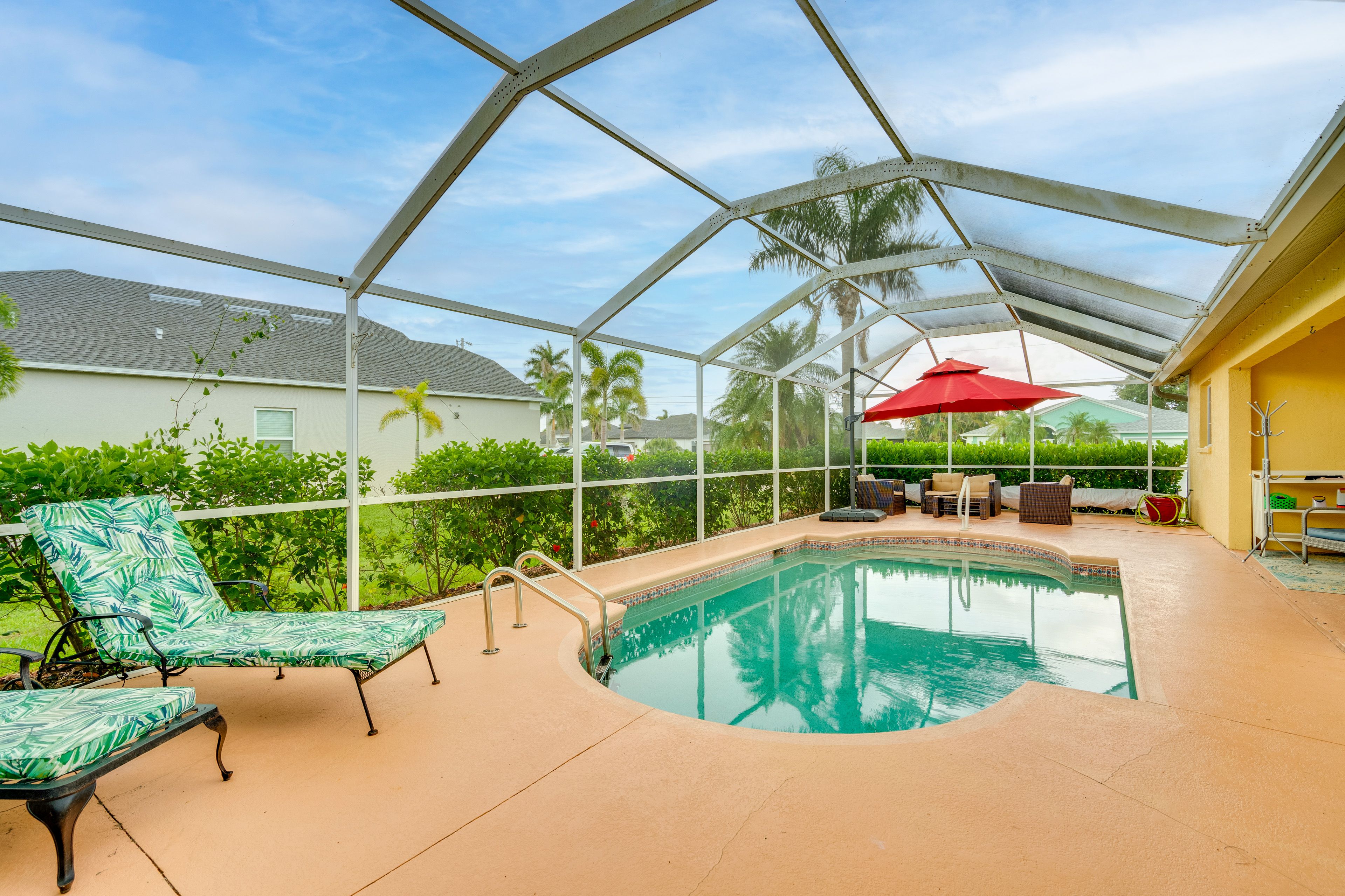 Cape Coral Vacation Rental | 3BR | 2BA | 1 Step Required | 1,674 Sq Ft
