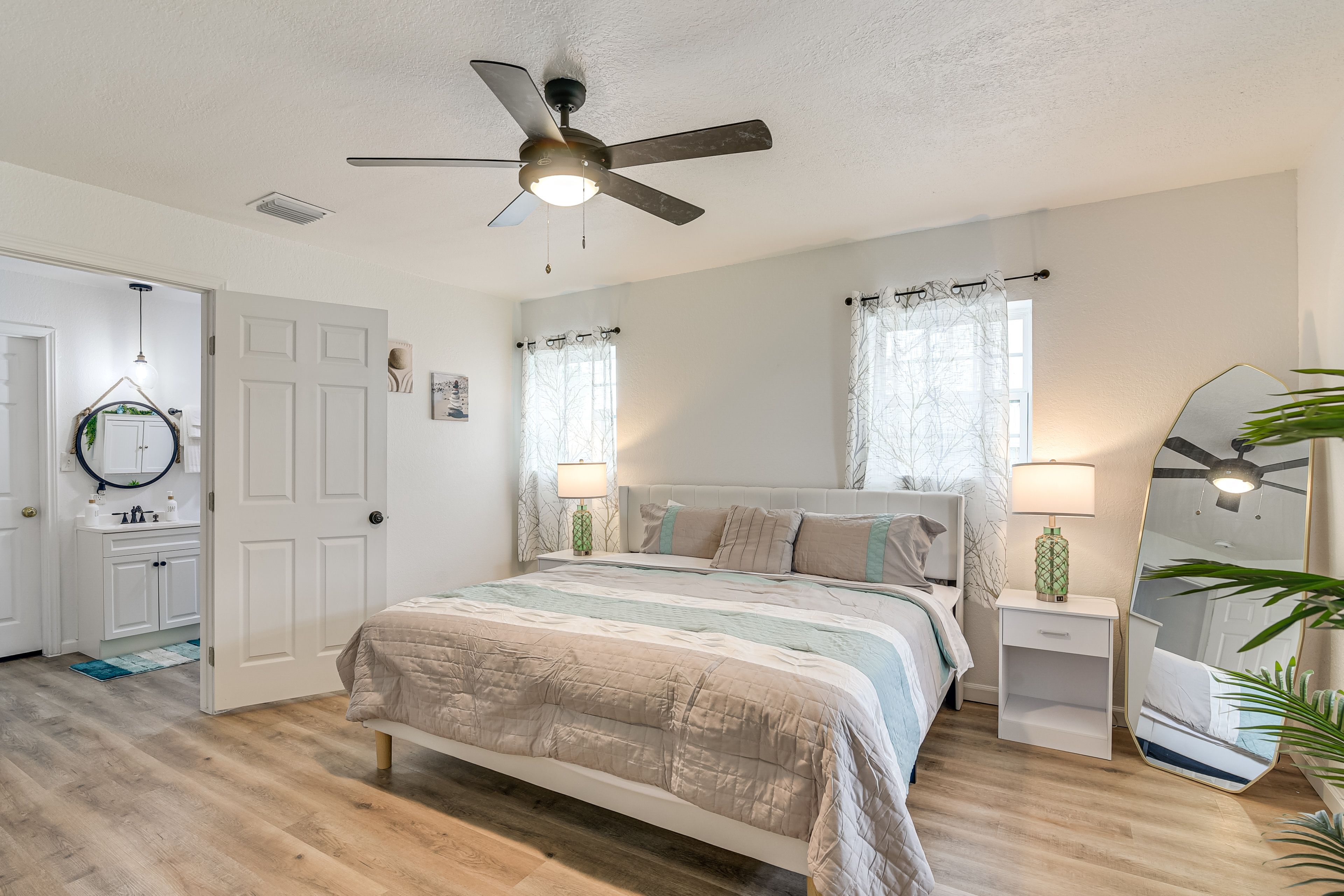 Bedroom 1 | Lower Level | King Bed | Smart TV | Linens Provided
