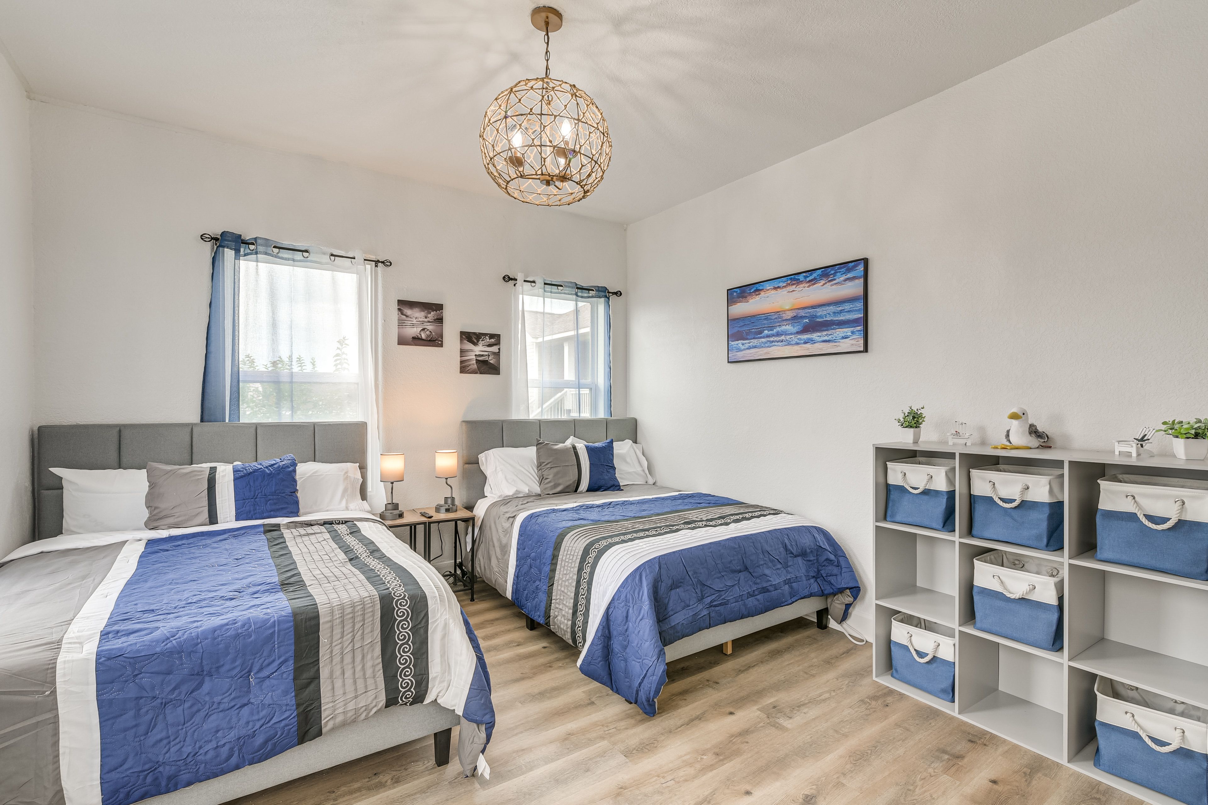 Bedroom 2 | Main Level | 2 Full Beds | Smart TV
