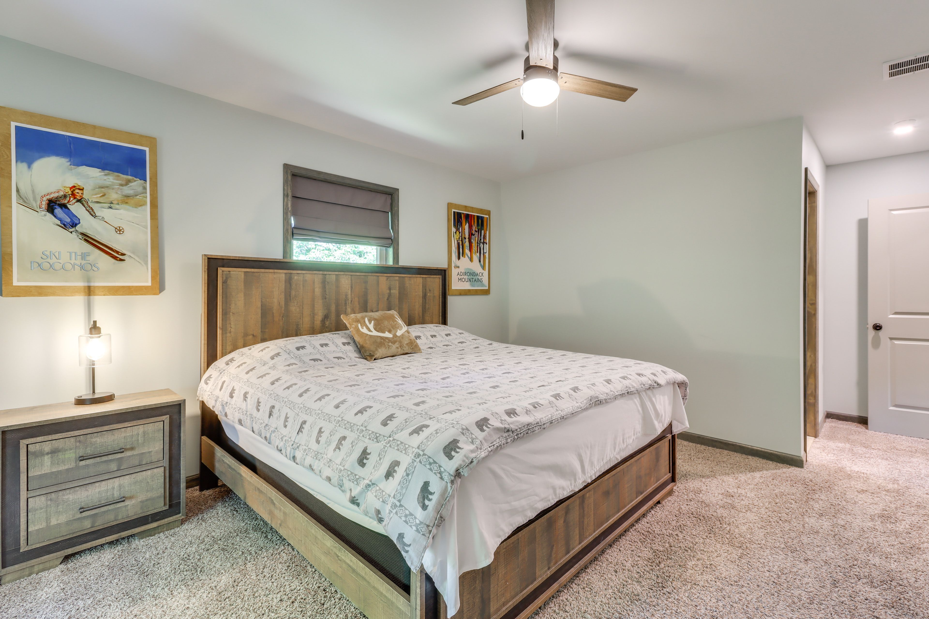Bedroom 1 | King Bed | 3rd Floor