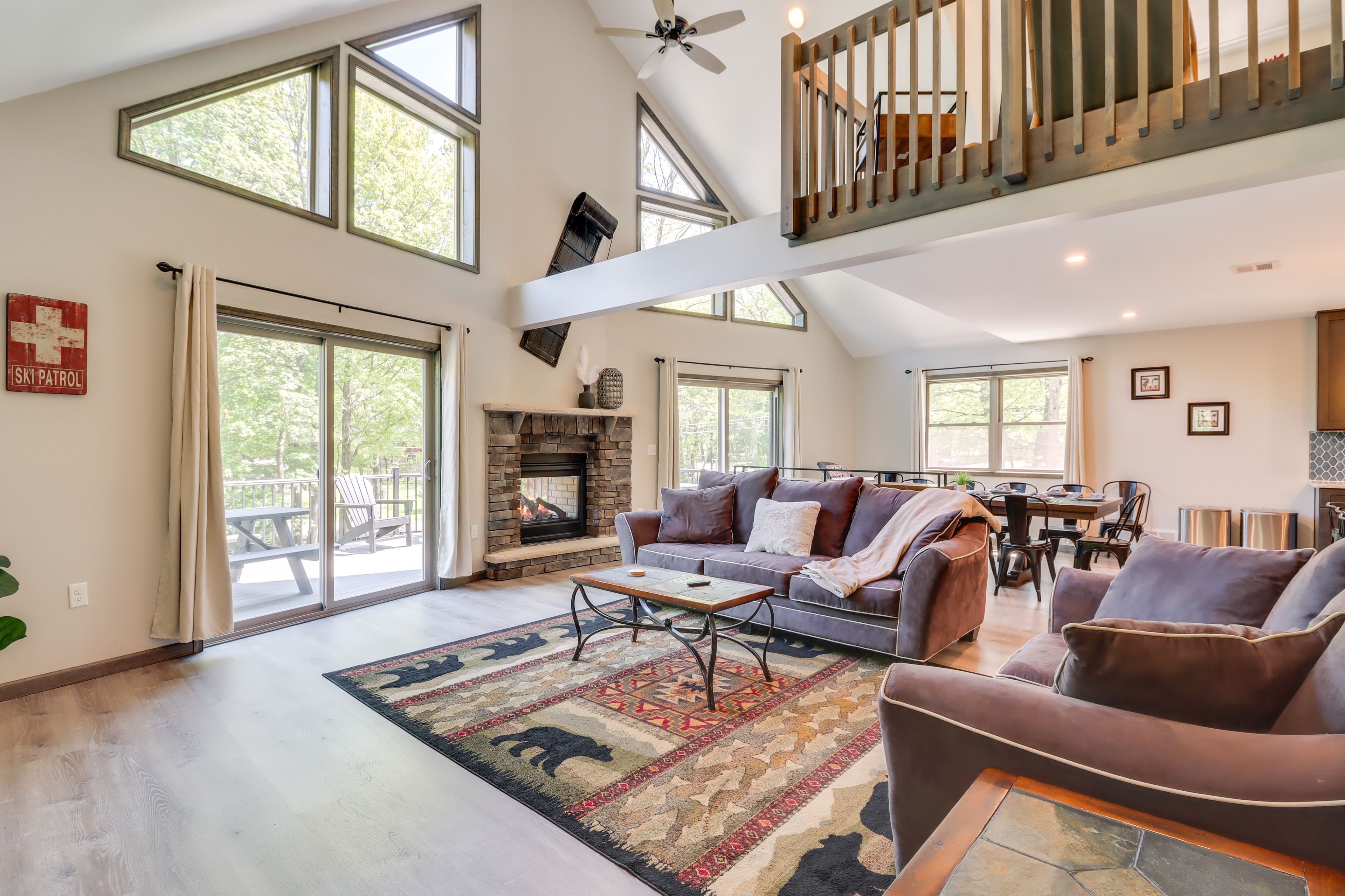 Living Room | Smart TV | Fireplace | 2nd Floor