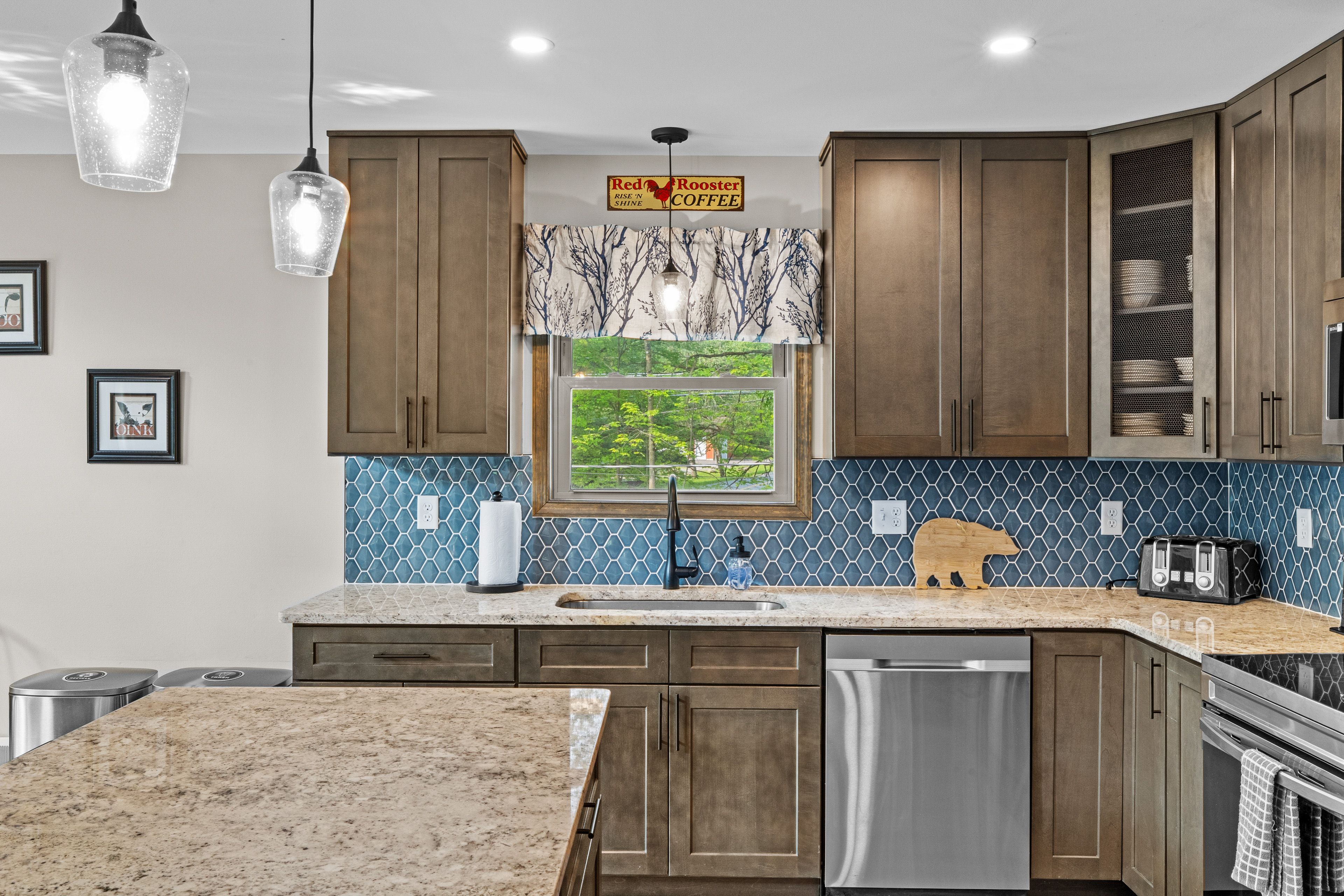 Kitchen | Dishwasher | 2nd Floor