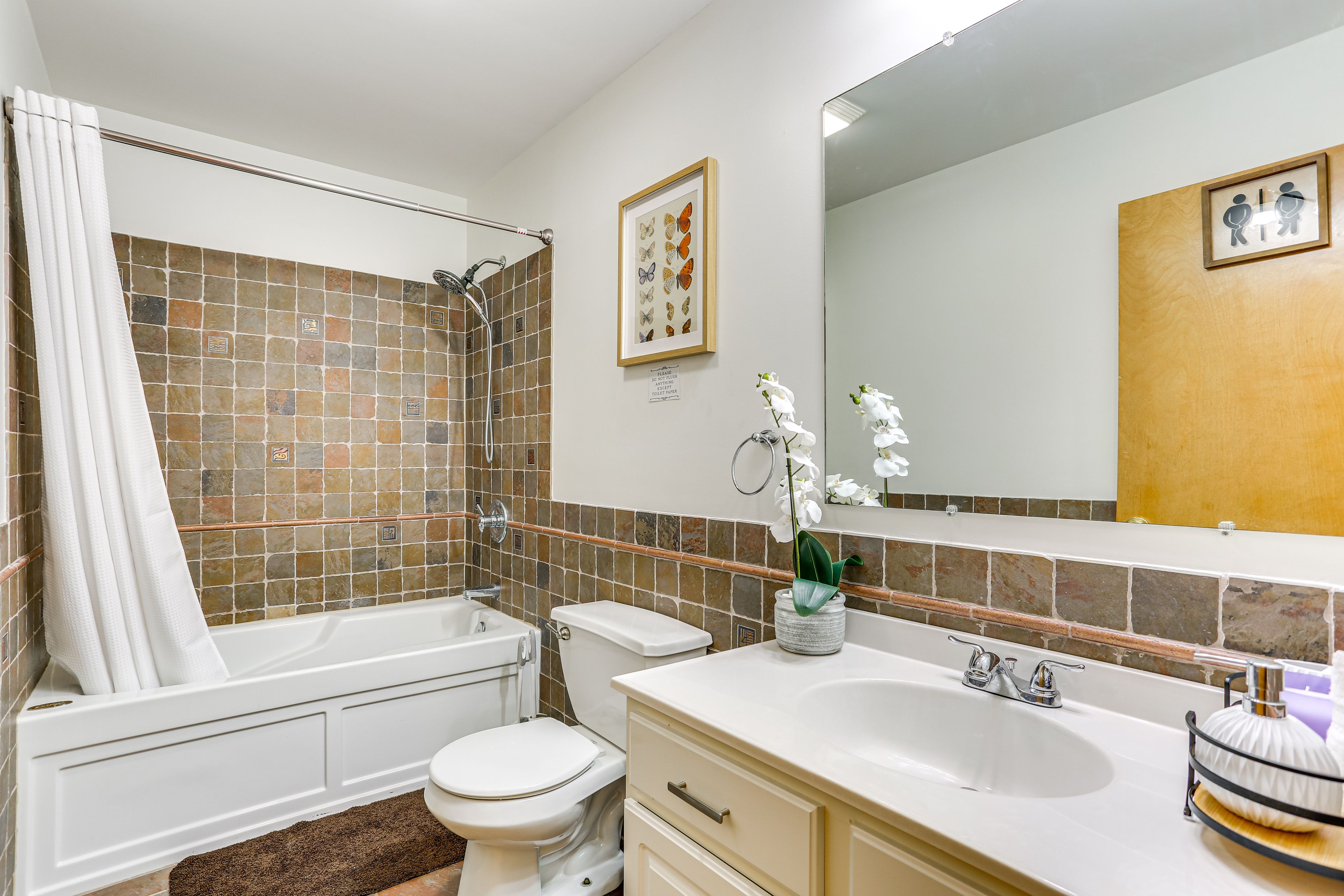 Bathroom | Towels Provided | Main Level