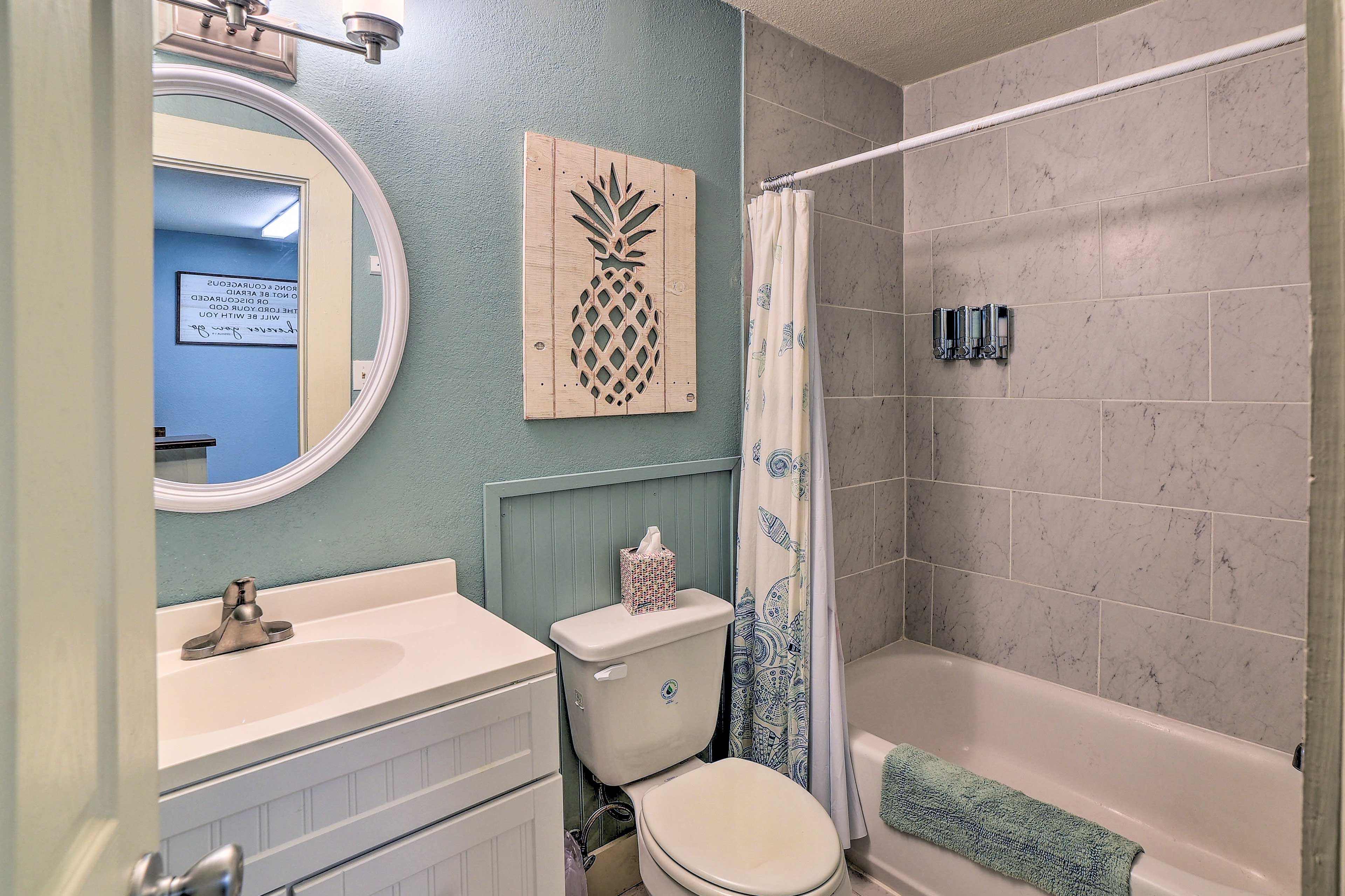 Full Bath | Towels | Hair Dryer