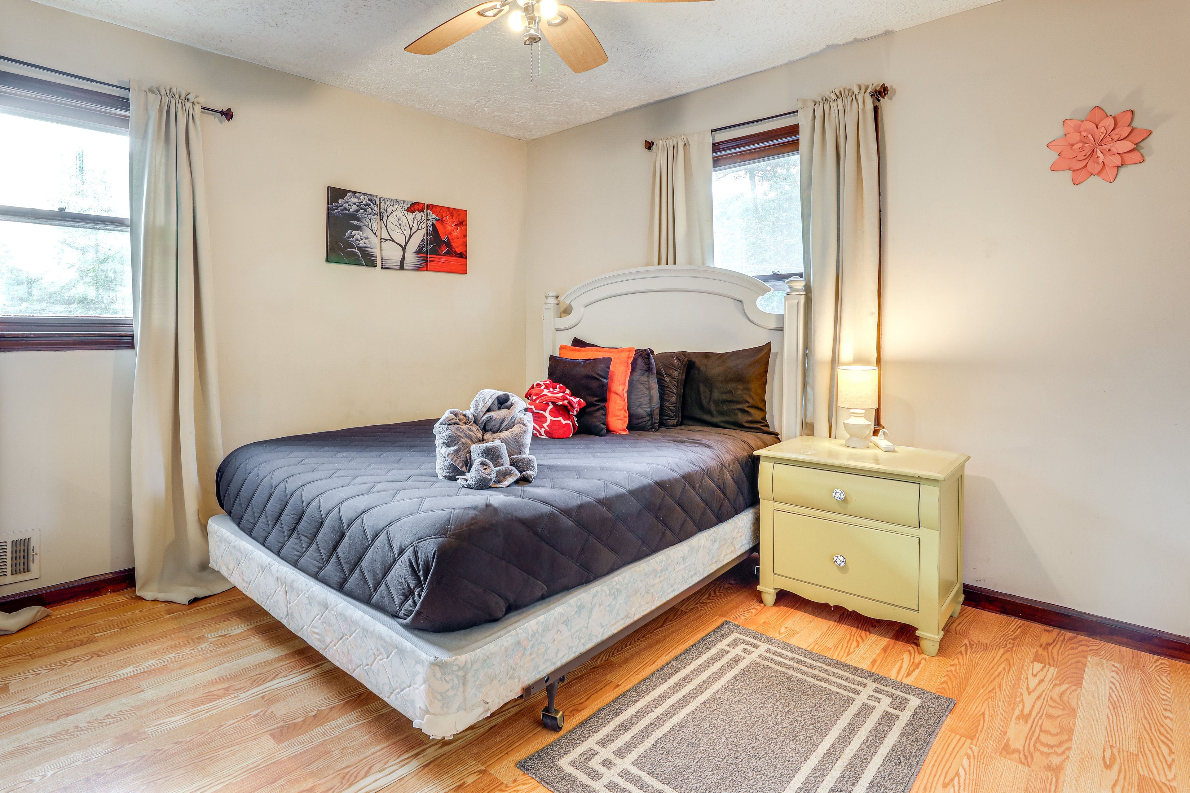 Bedroom 3 | Queen Bed | 2nd Floor