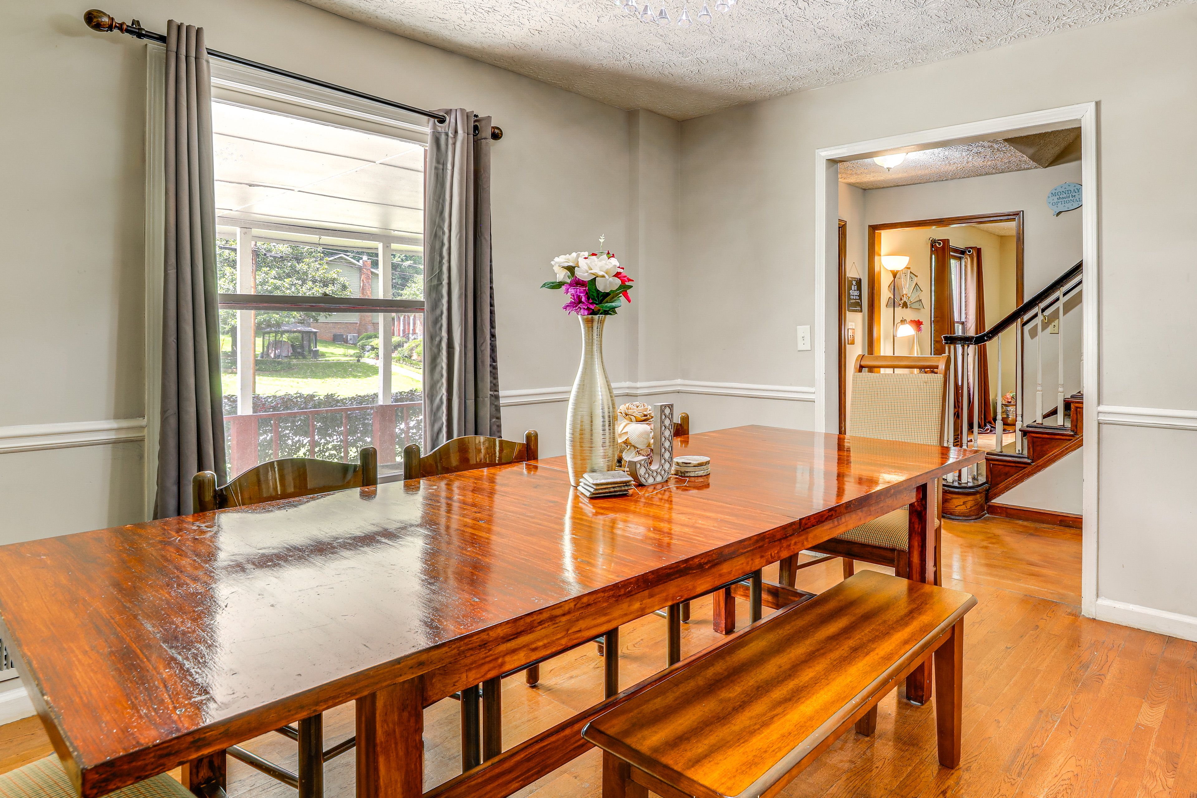 Dining Area | Dishware & Flatware | Central A/C & Heat | 1st Floor