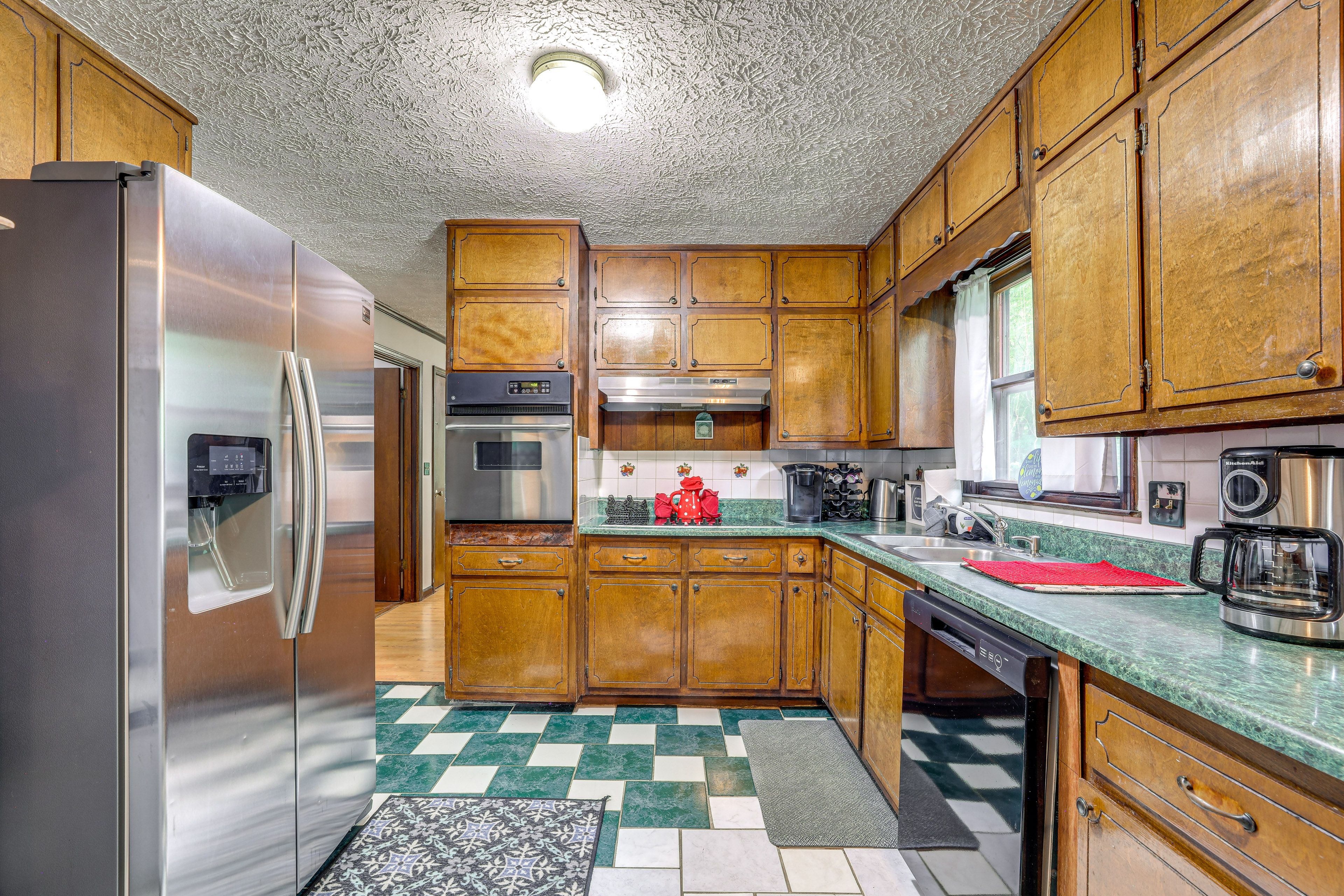 Kitchen | Cooking Basics | Dishwasher | 1st Floor