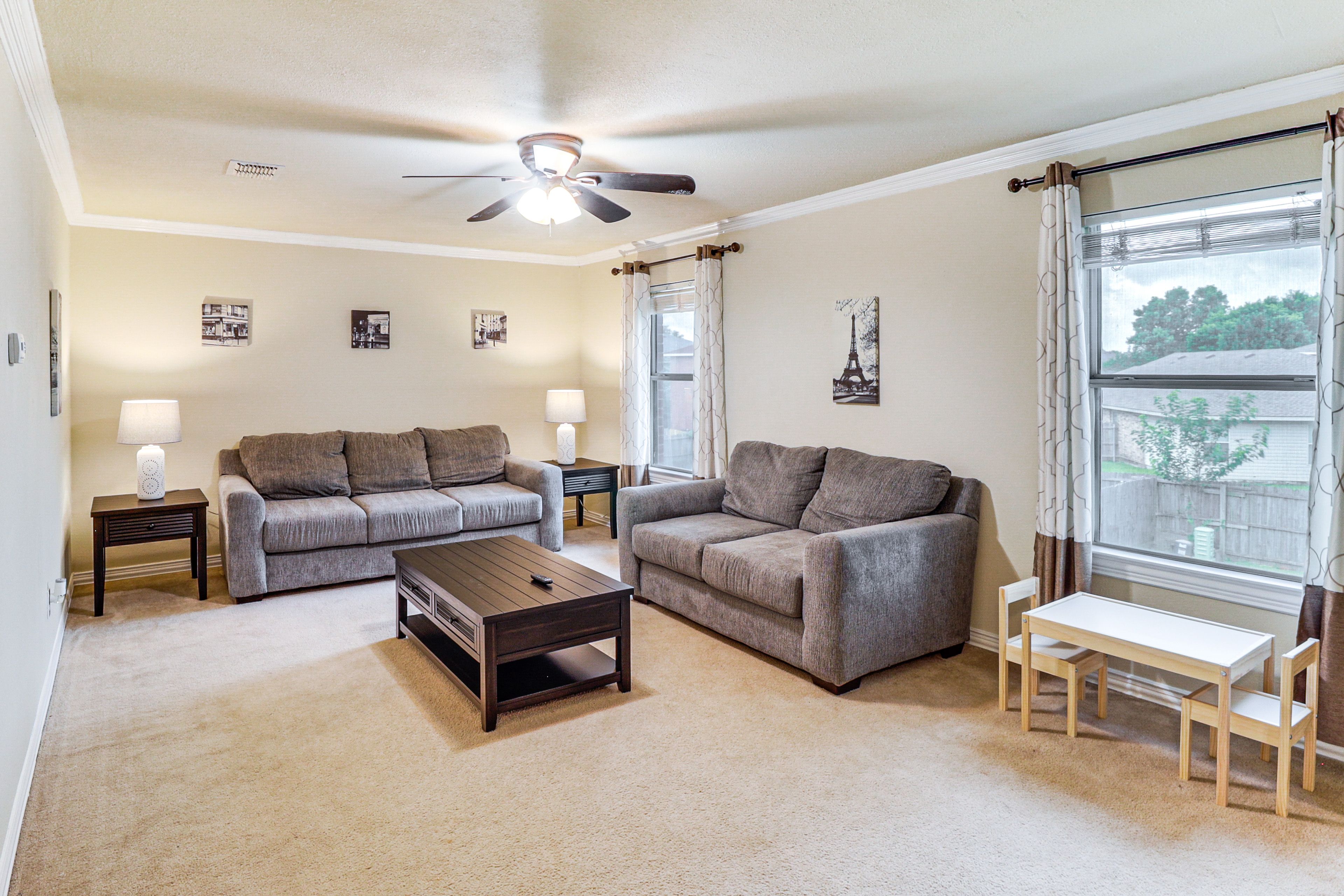Bonus Living Area | Smart TV | 2nd Floor