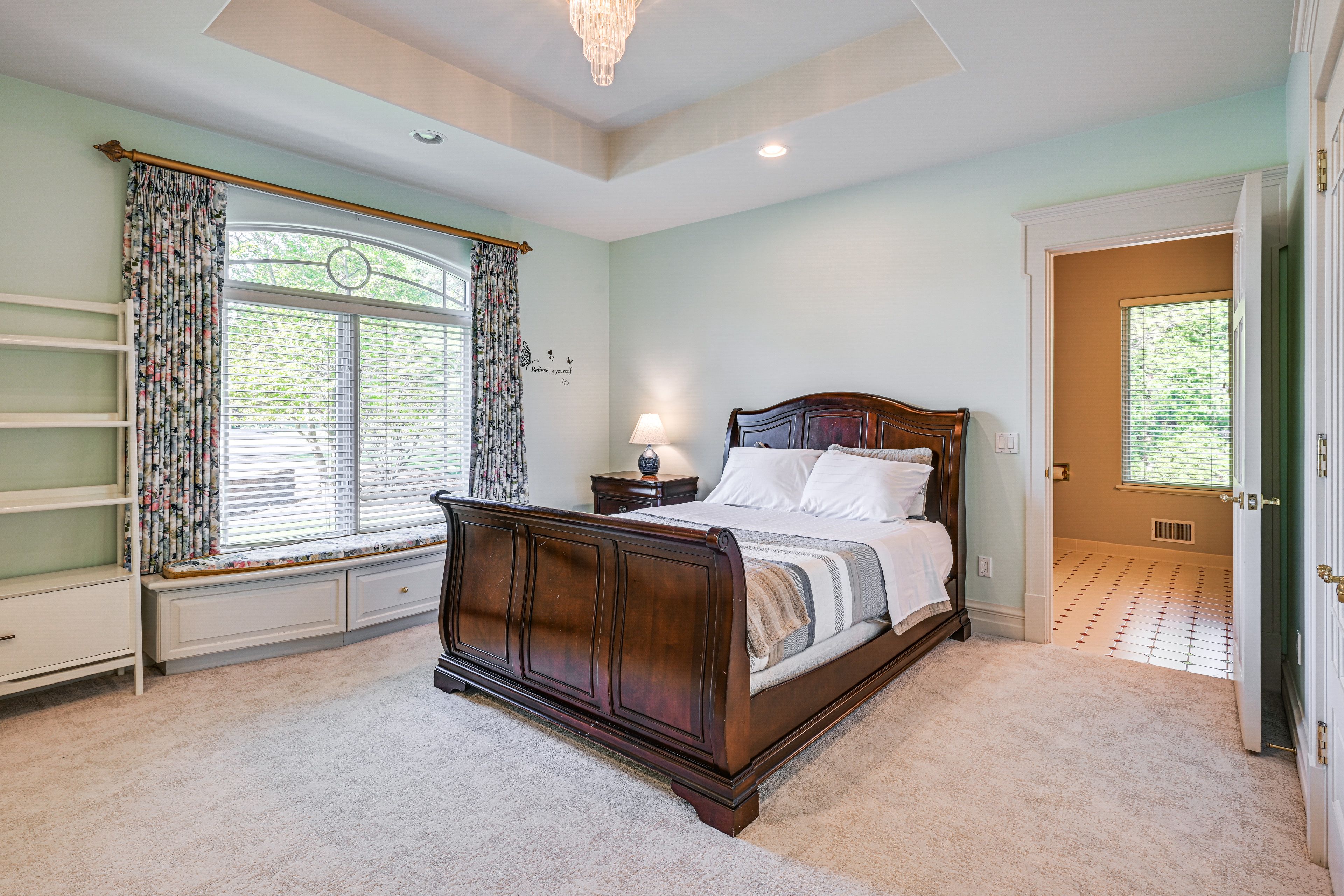 Bedroom 2 | 1st Floor | Queen Bed | En-Suite Bathroom