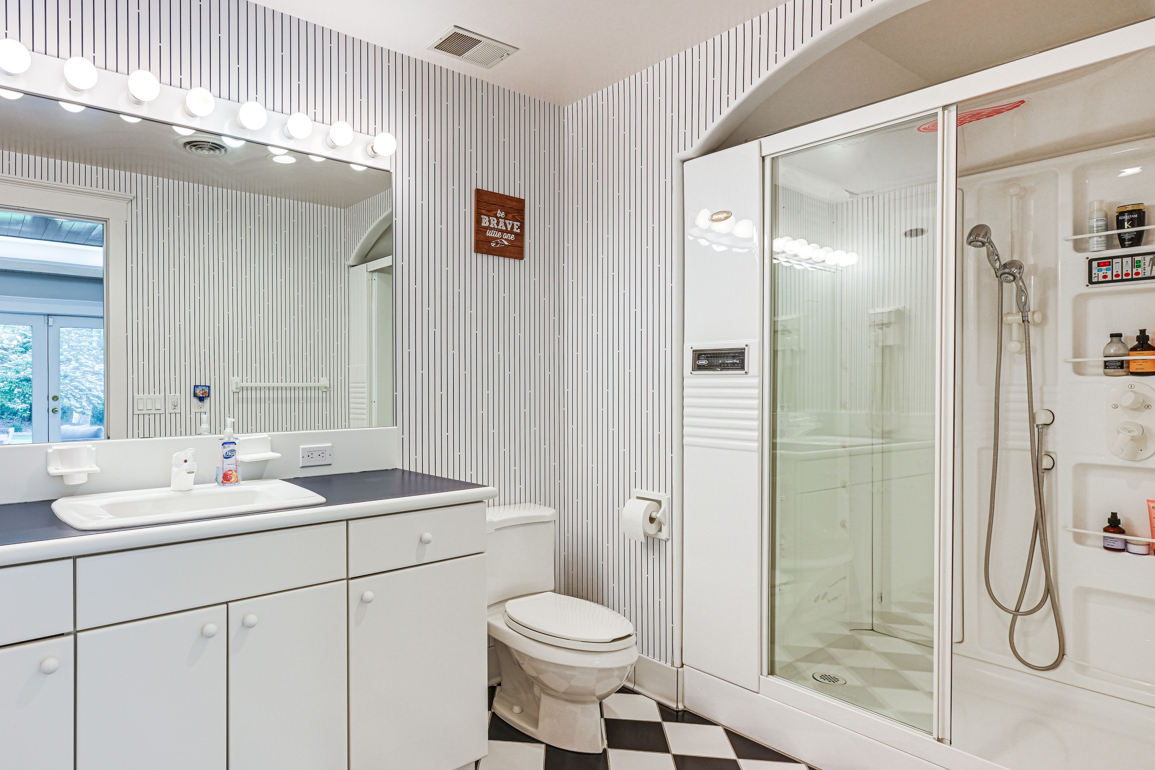 Full Bathroom | Basement
