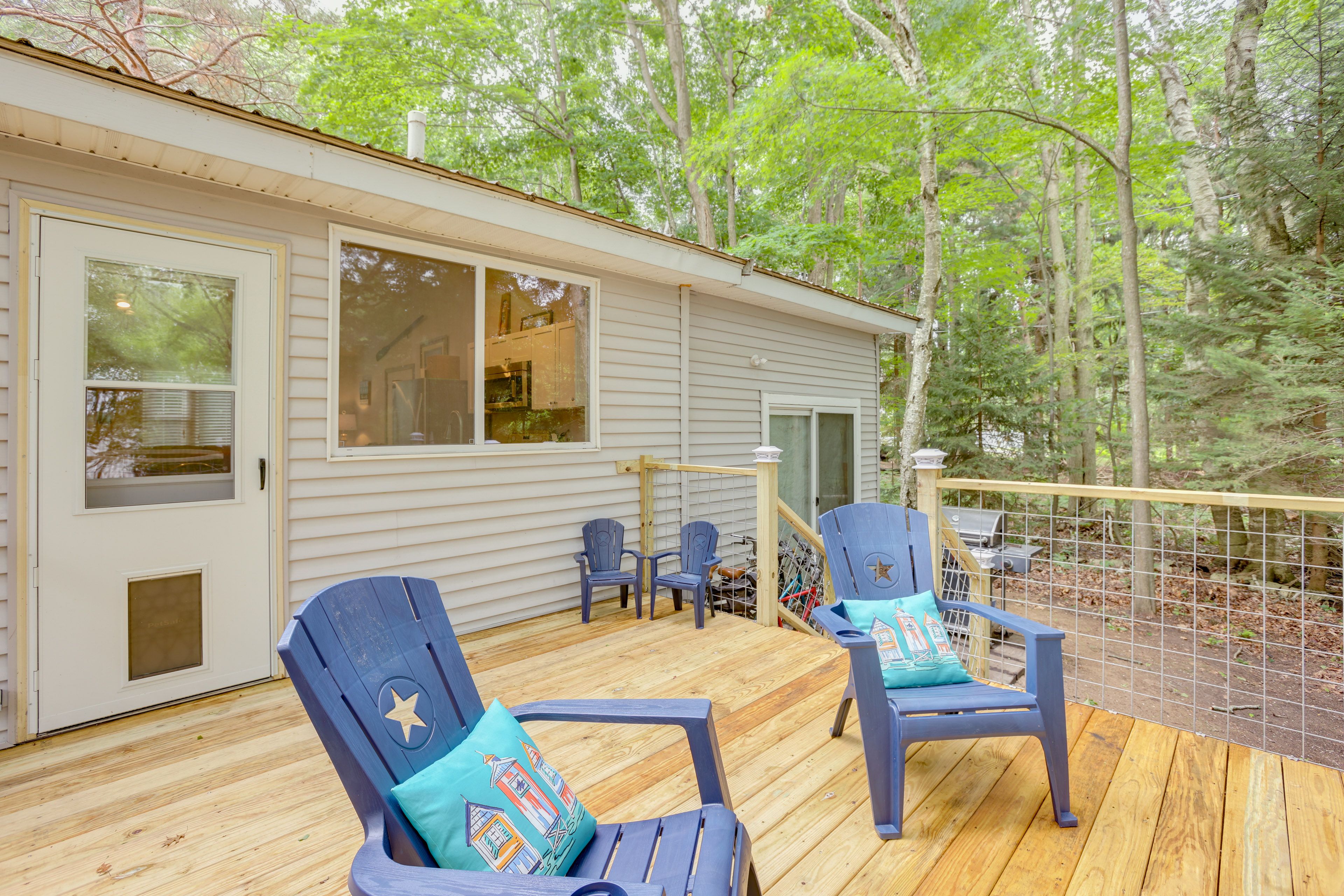 Ludington Vacation Rental | 2BR | 1BA | 4 Steps to Enter | 800 Sq Ft