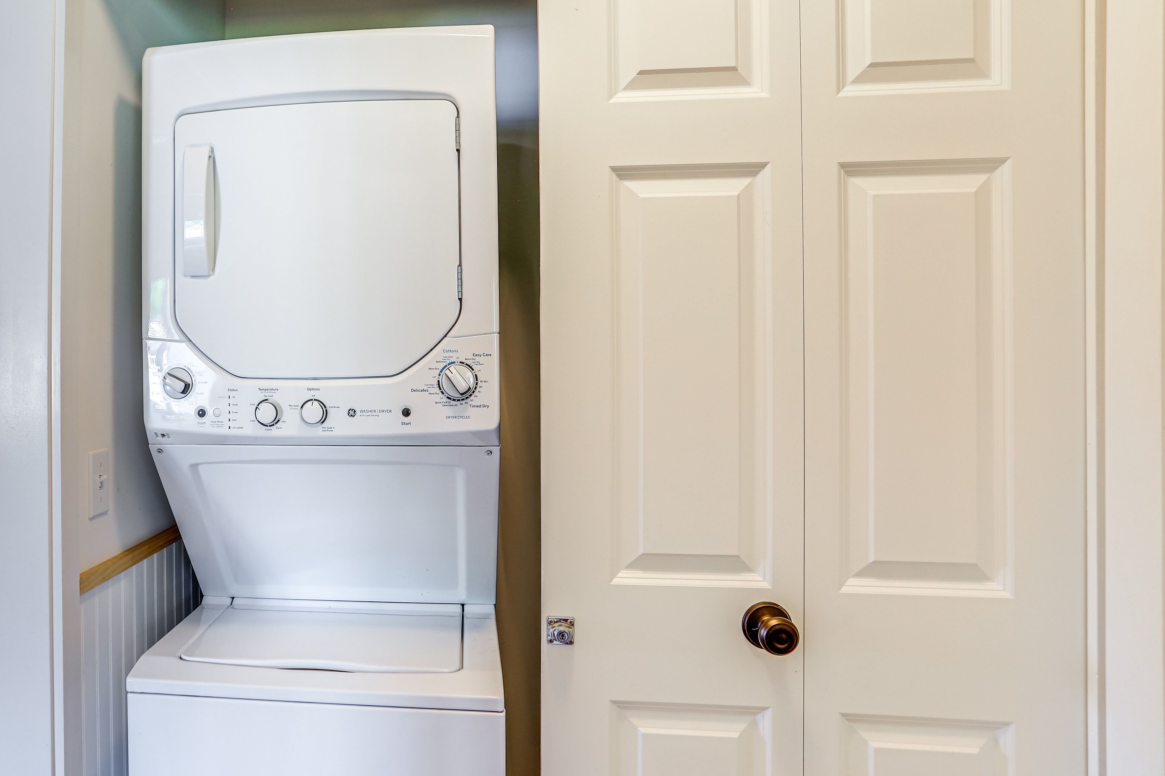 Laundry Area | Washer/Dryer