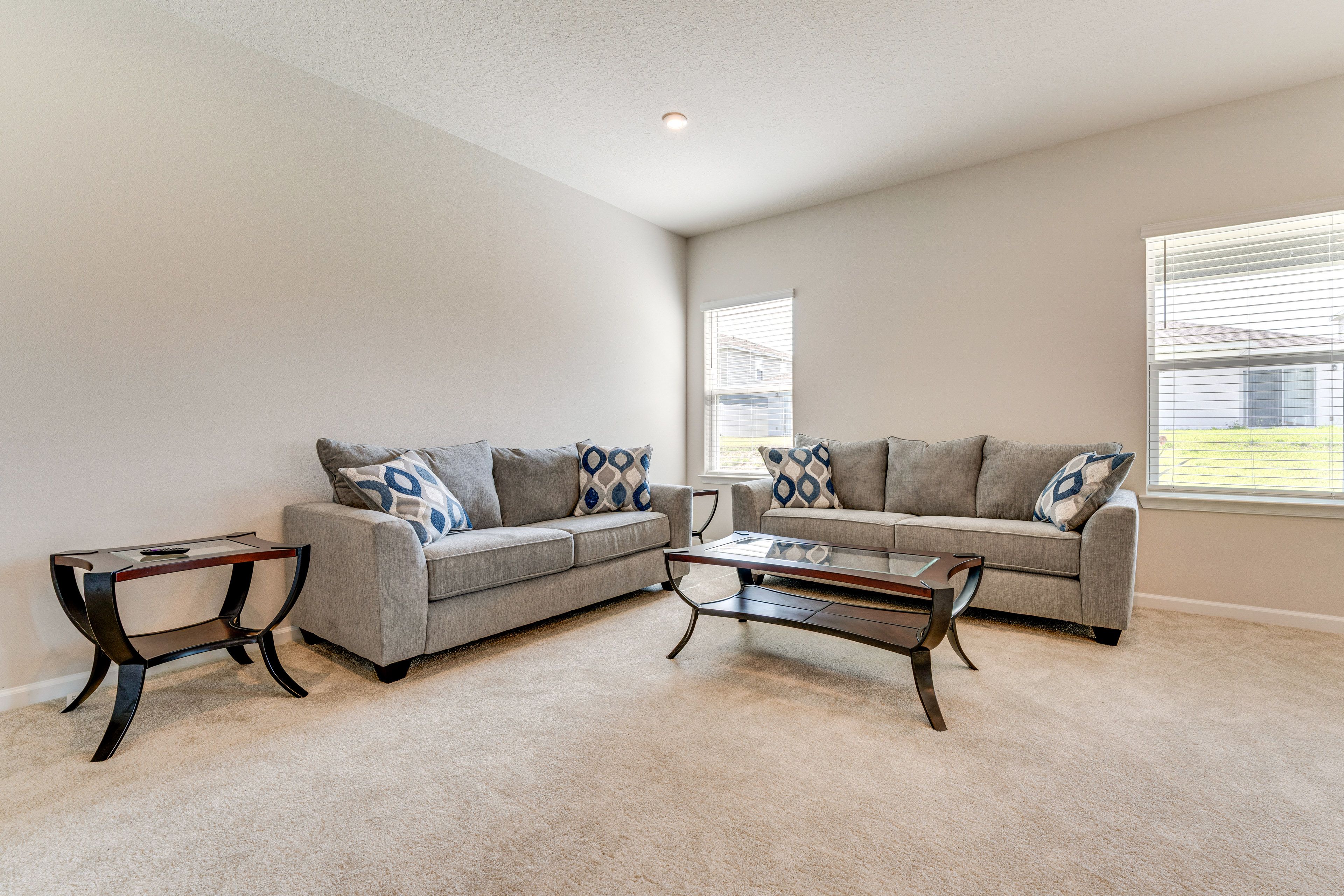Living Room | 1st Floor | Flat-Screen TV | Central Heating & A/C | Free WiFi