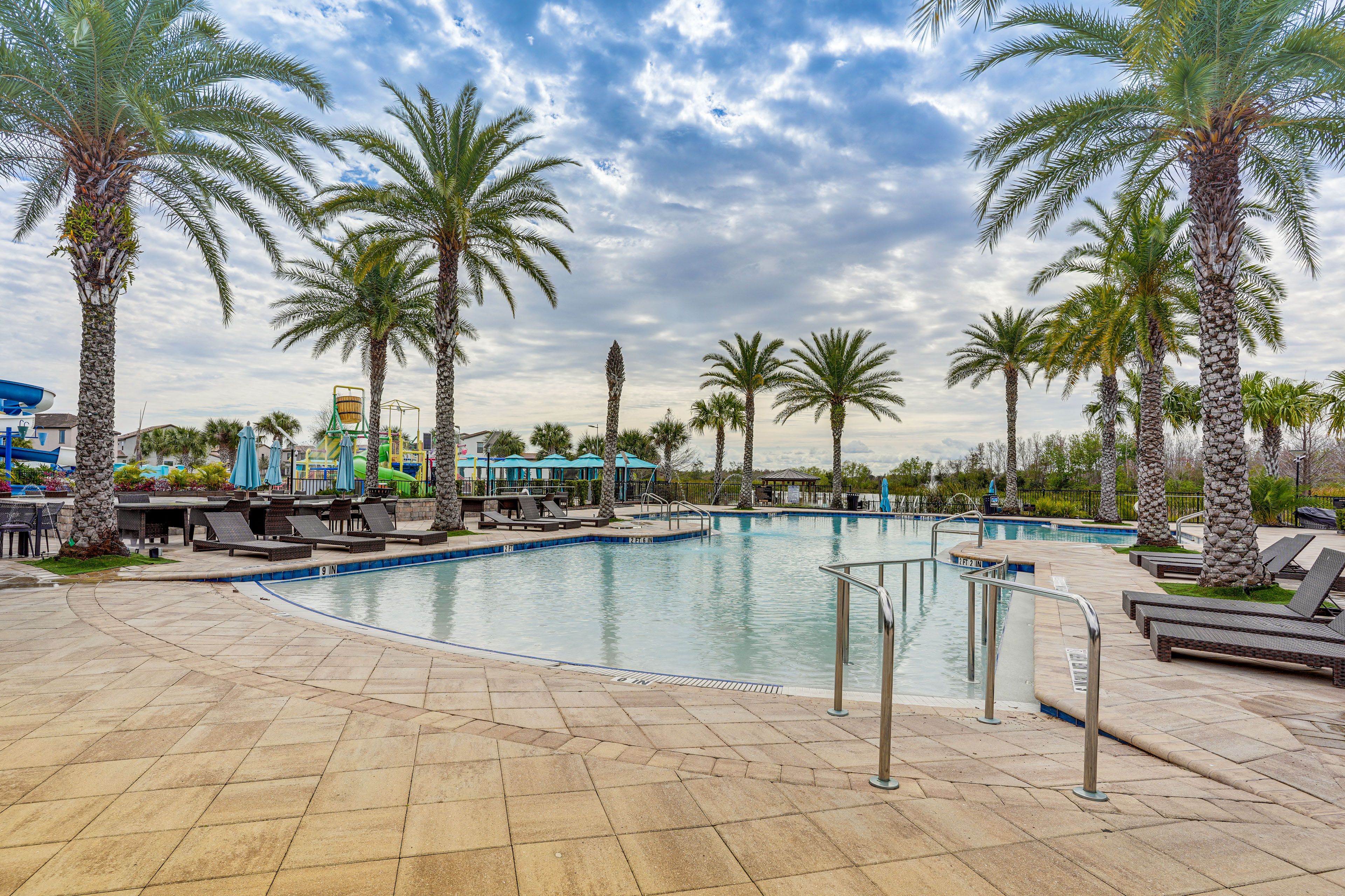 Balmoral Resort | Community Amenities w/ Fee