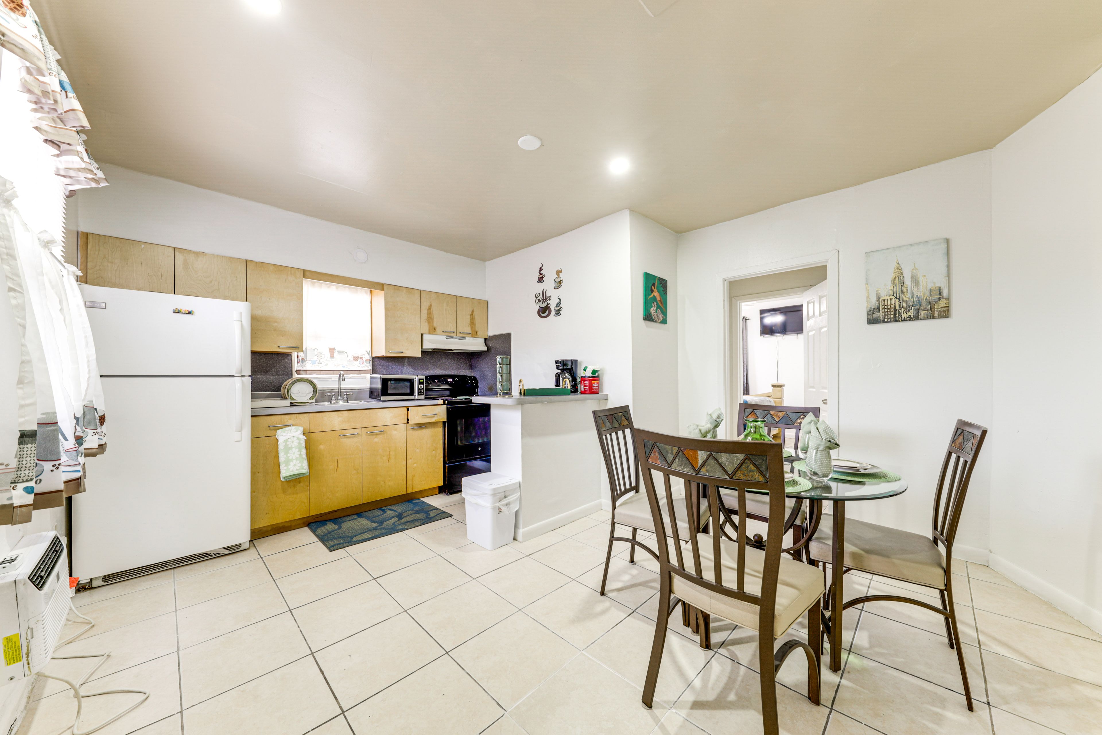 Kitchen | Drip Coffee Maker | Microwave
