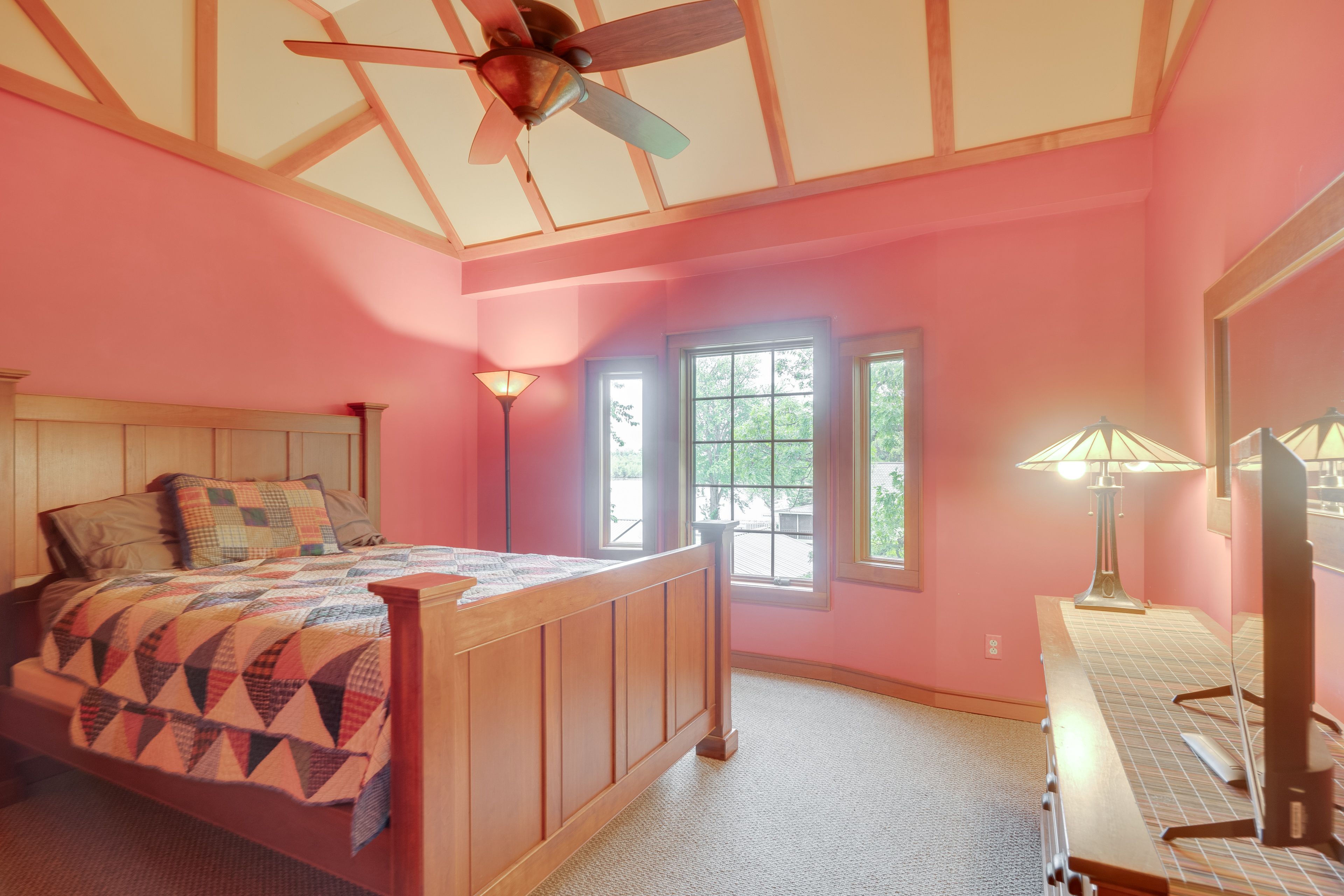 Bedroom 3 | 3rd Floor | Queen Bed | Linens Provided
