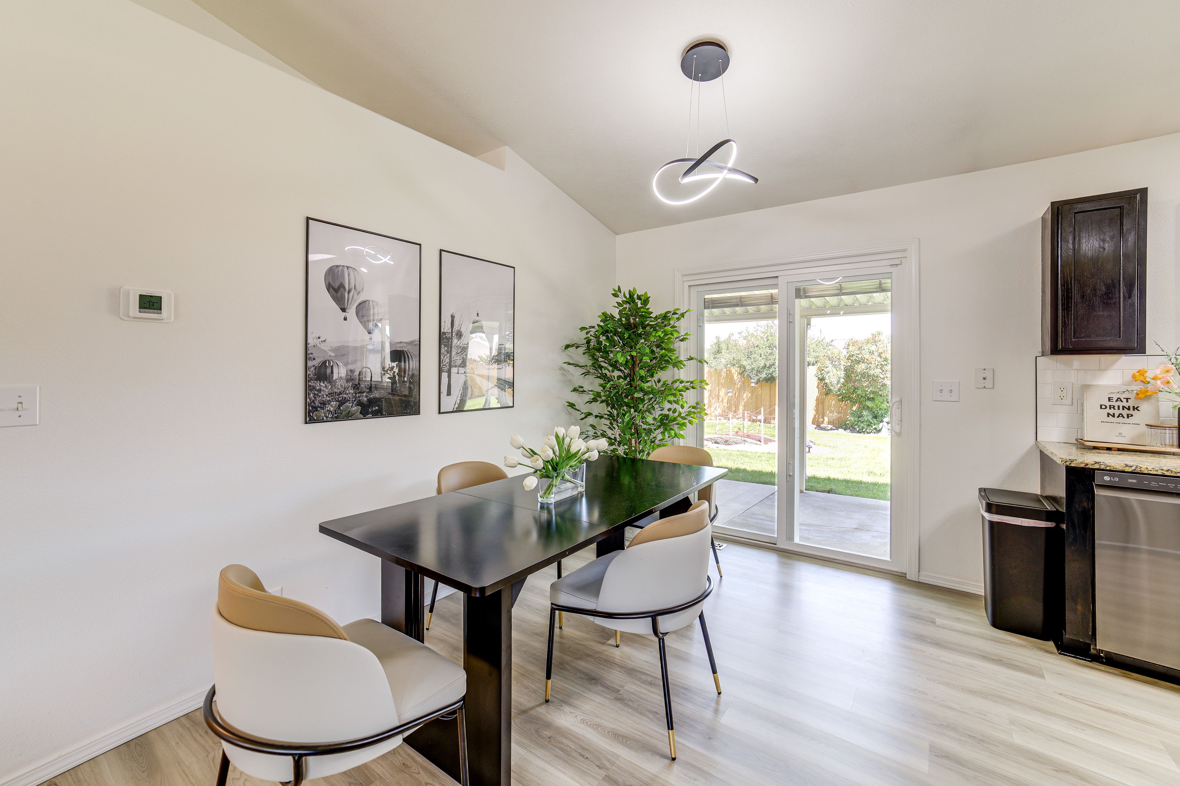 Dining Area | Dishware/Flatware